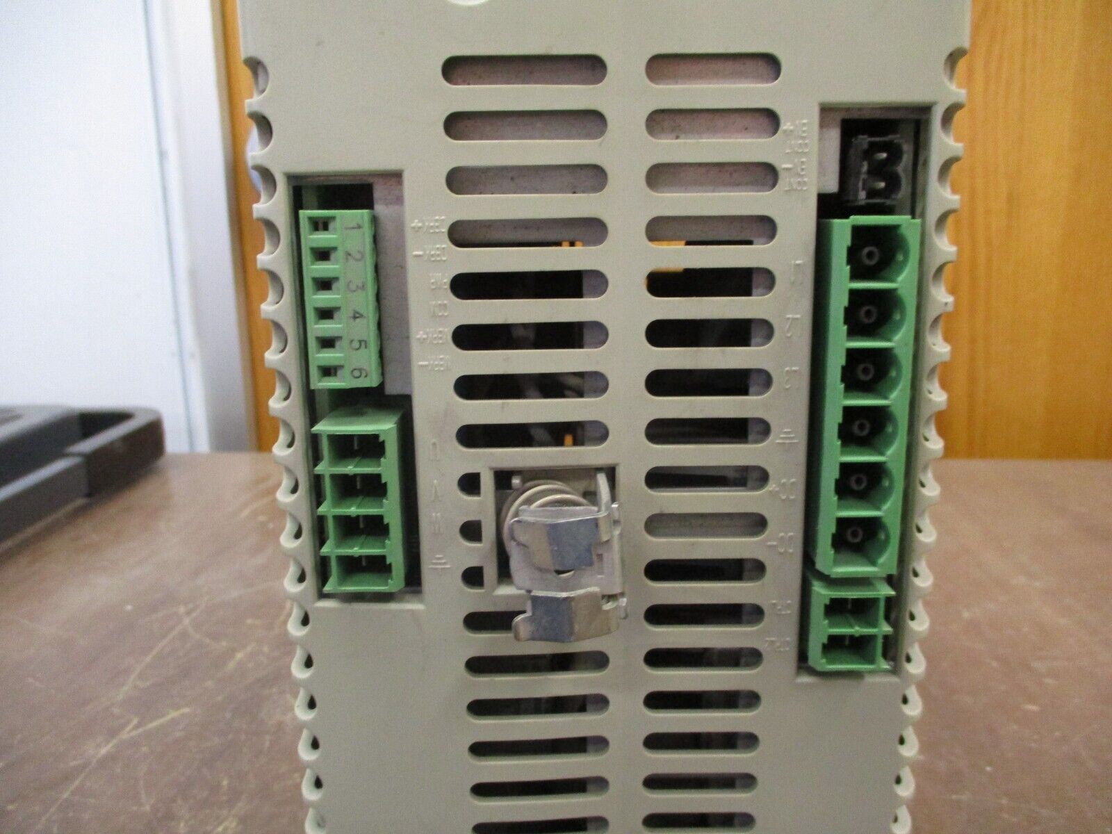 Allen-Bradley Kinetix 6000 Integrated Axis Module 2094-BC01-M01 Ser. A Used