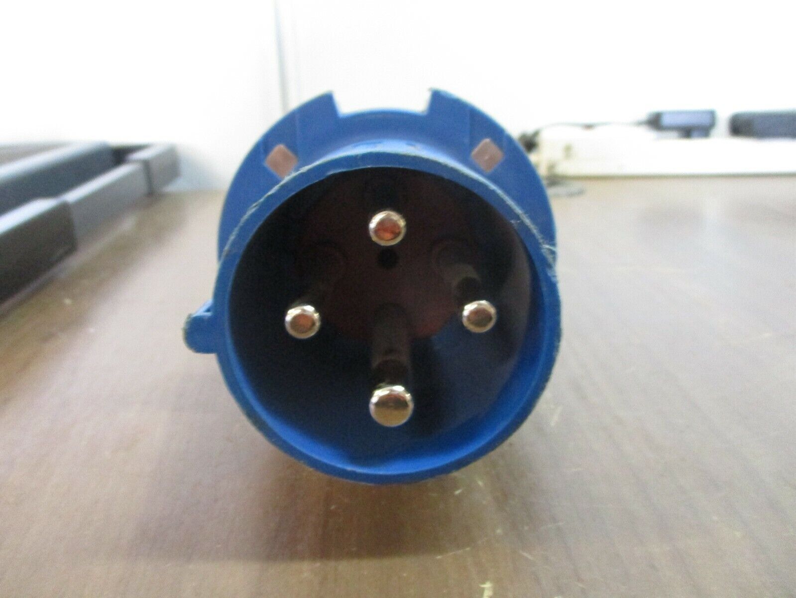 Mennekes Plug ME460P9-1230 60A 250V 4W Used