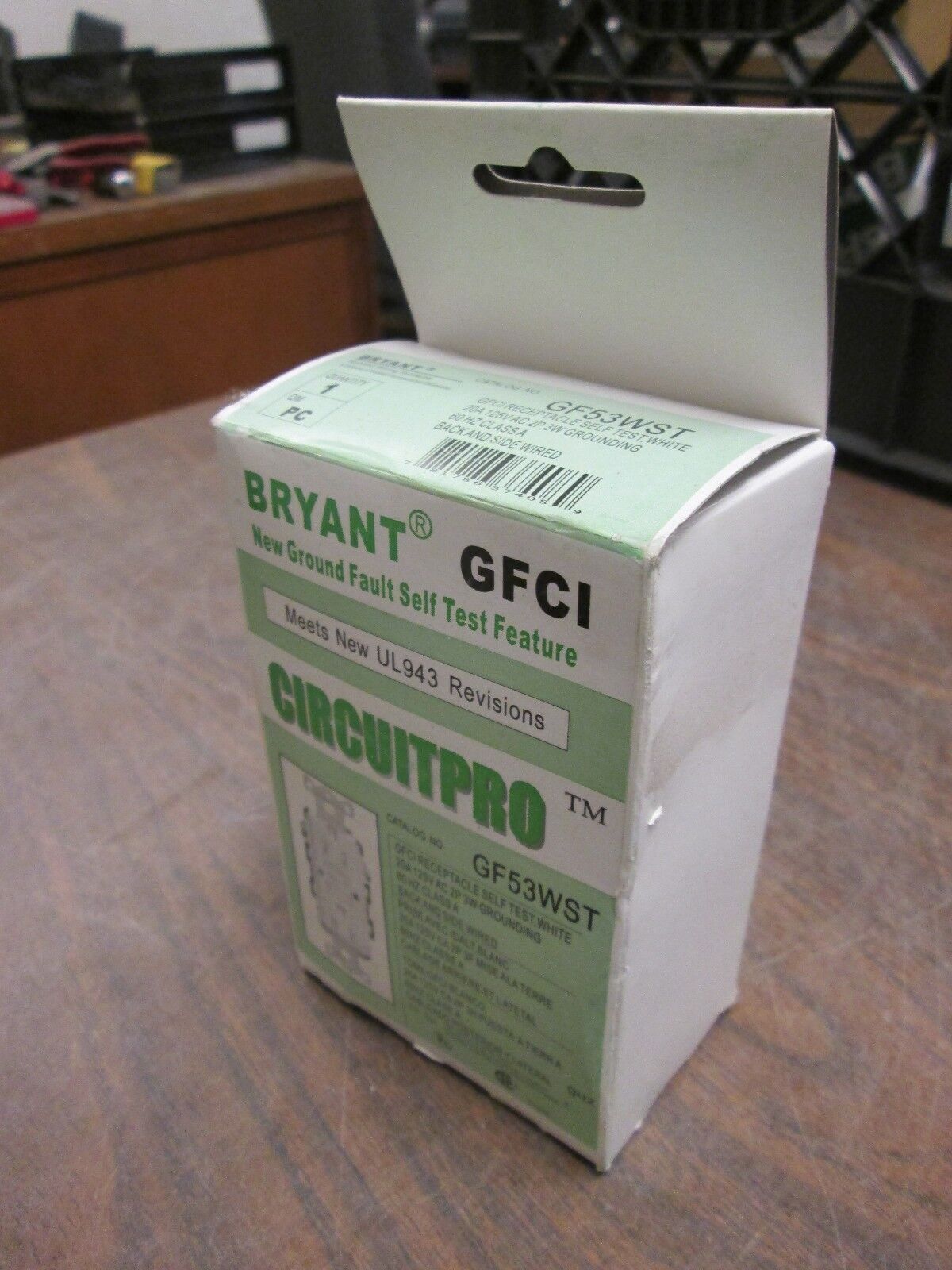 Bryant Circuitpro GFCI Duplex Receptacle GF53WST 20A 125V 2P 3W New Surplus
