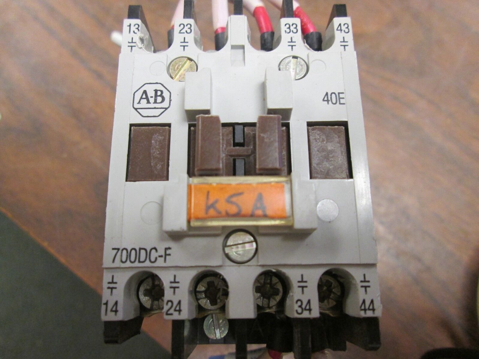 Allen-Bradley Contactor 700DC-F400* 24VDC Coil 10A Used