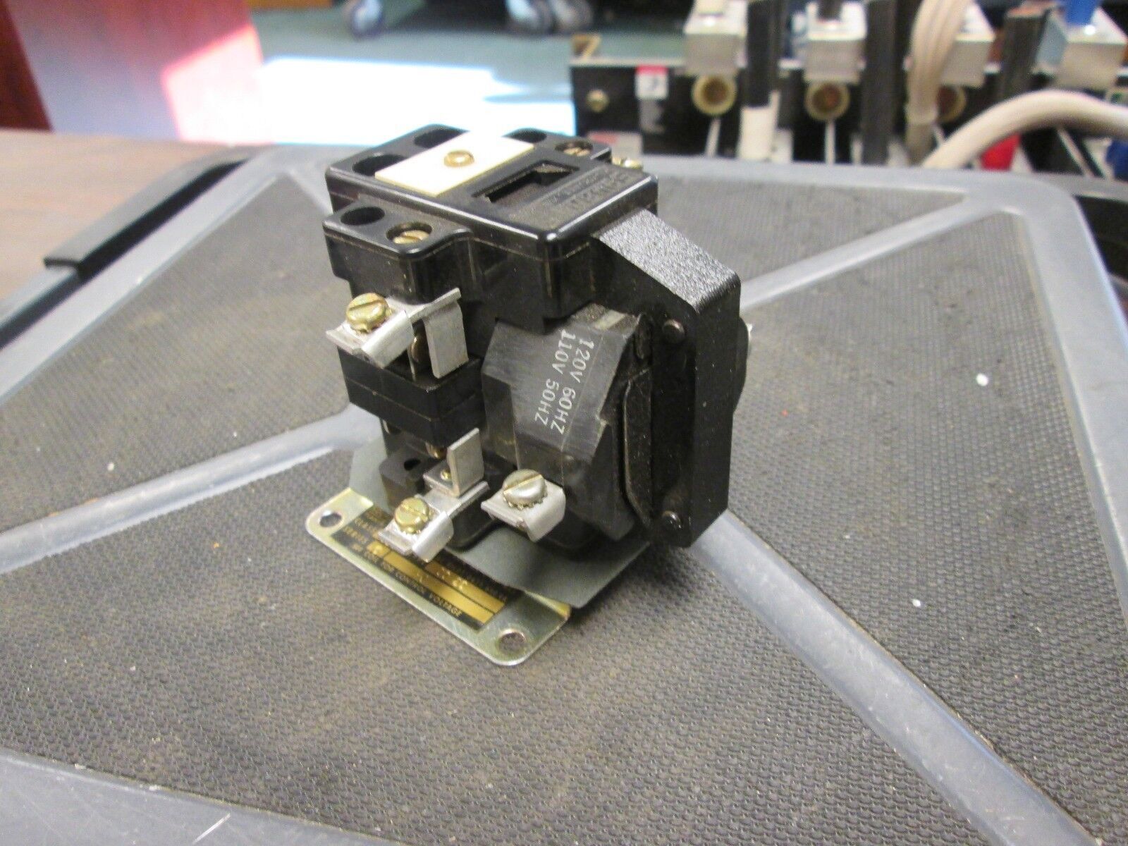Square D Open Frame Power Relay 8501 0020 120V Coil