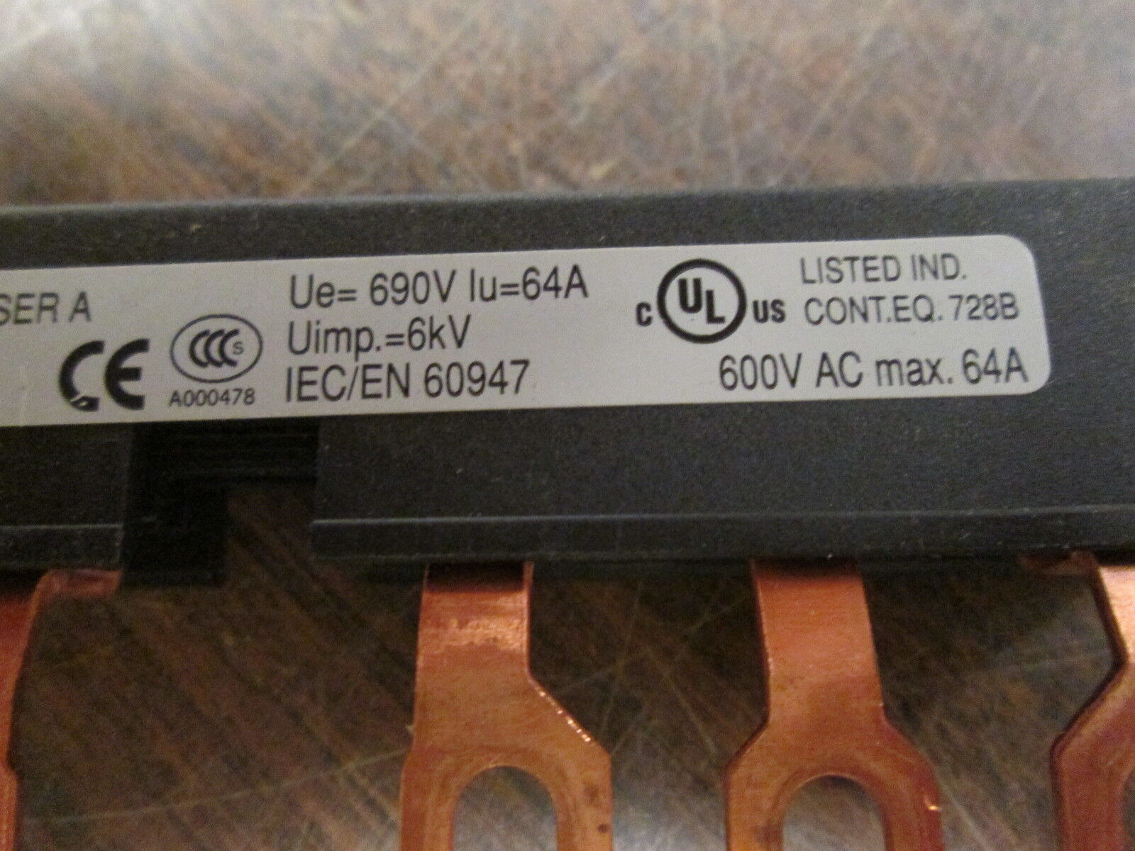 Allen-Bradley BusBar 140M-C-W542 Ser. A. 64A 600V Used