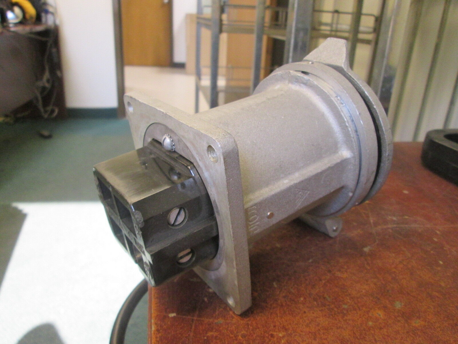 Russellstoll SAF-T-ARC Receptacle JRFA 1034H 100A 600V Used
