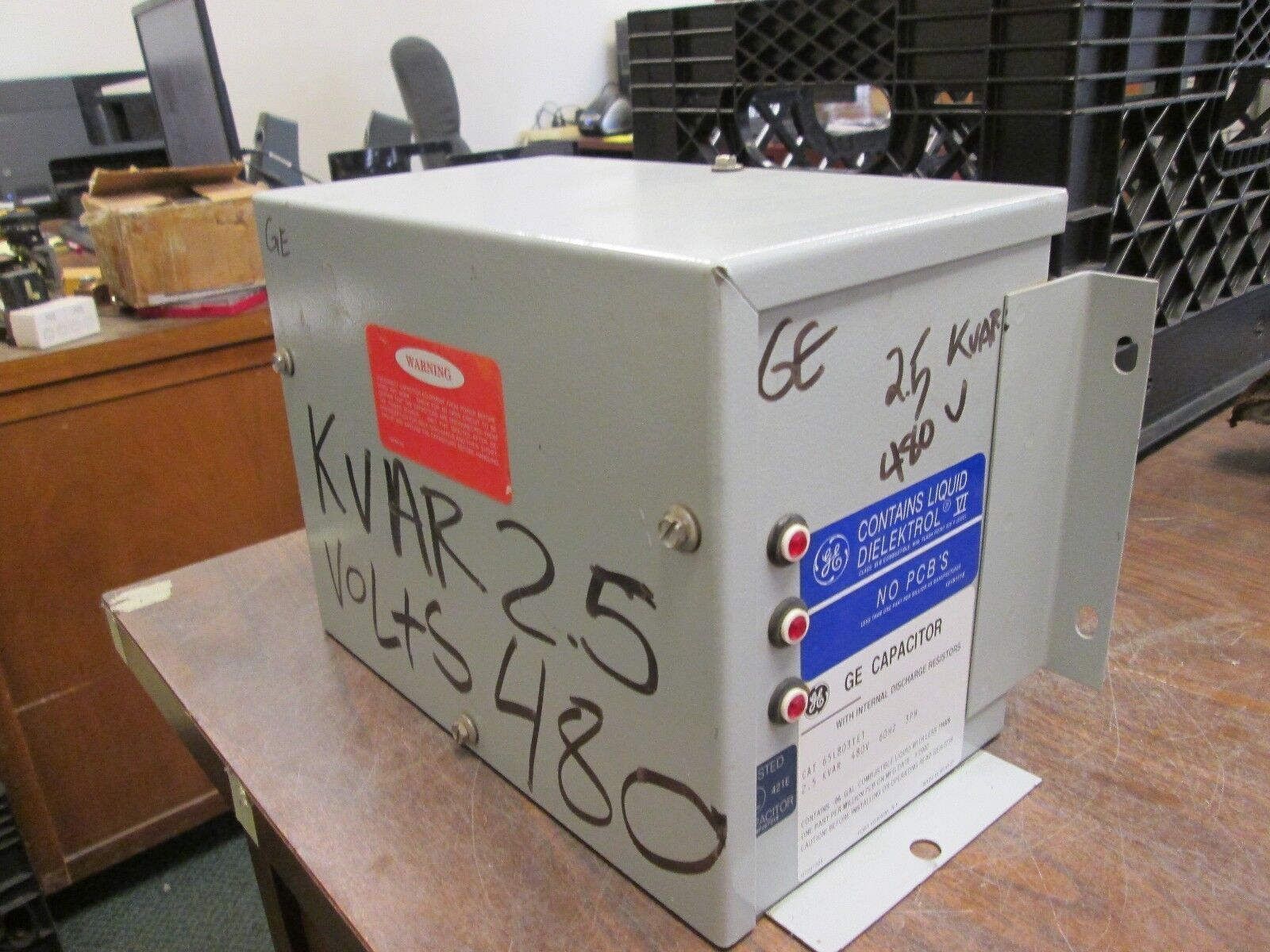 GE Capacitor 65L803TE1 2.5KVAR 480V 60Hz 3Ph Used