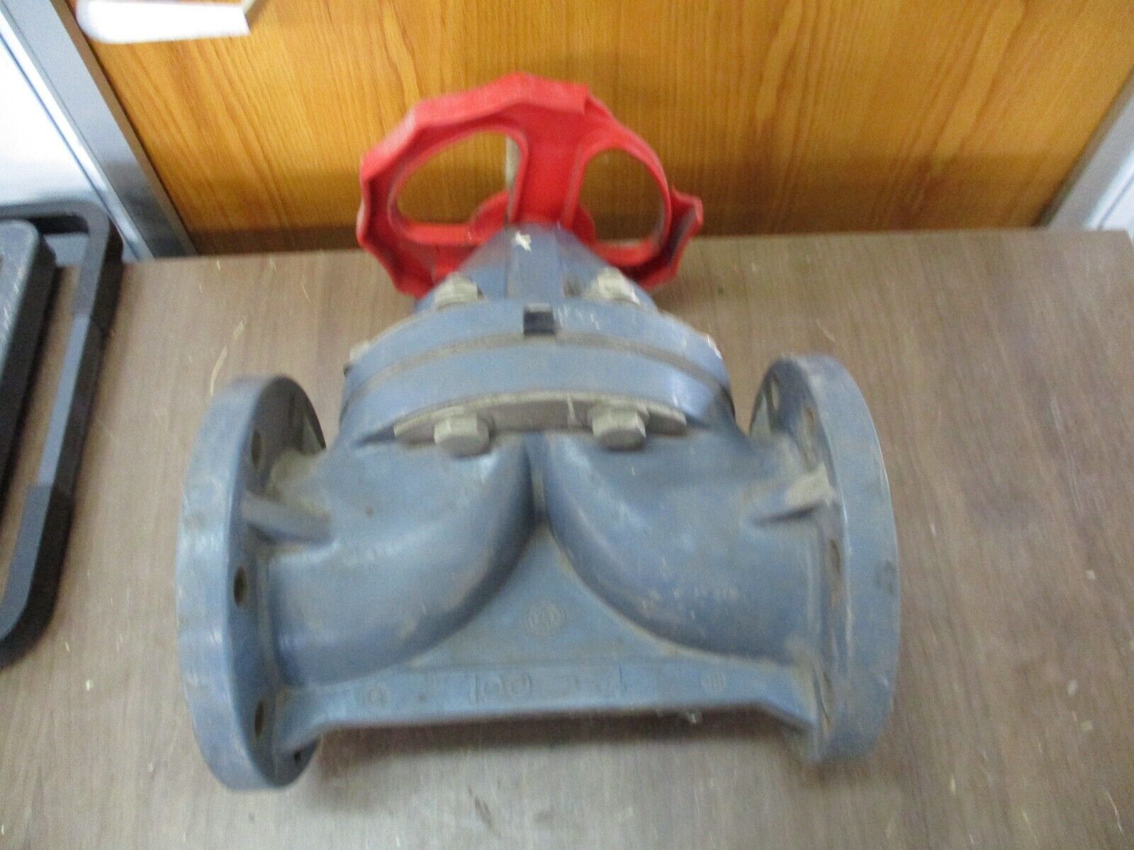 Asahi AV Valve 100-4 4" *Broken Wheel* Used