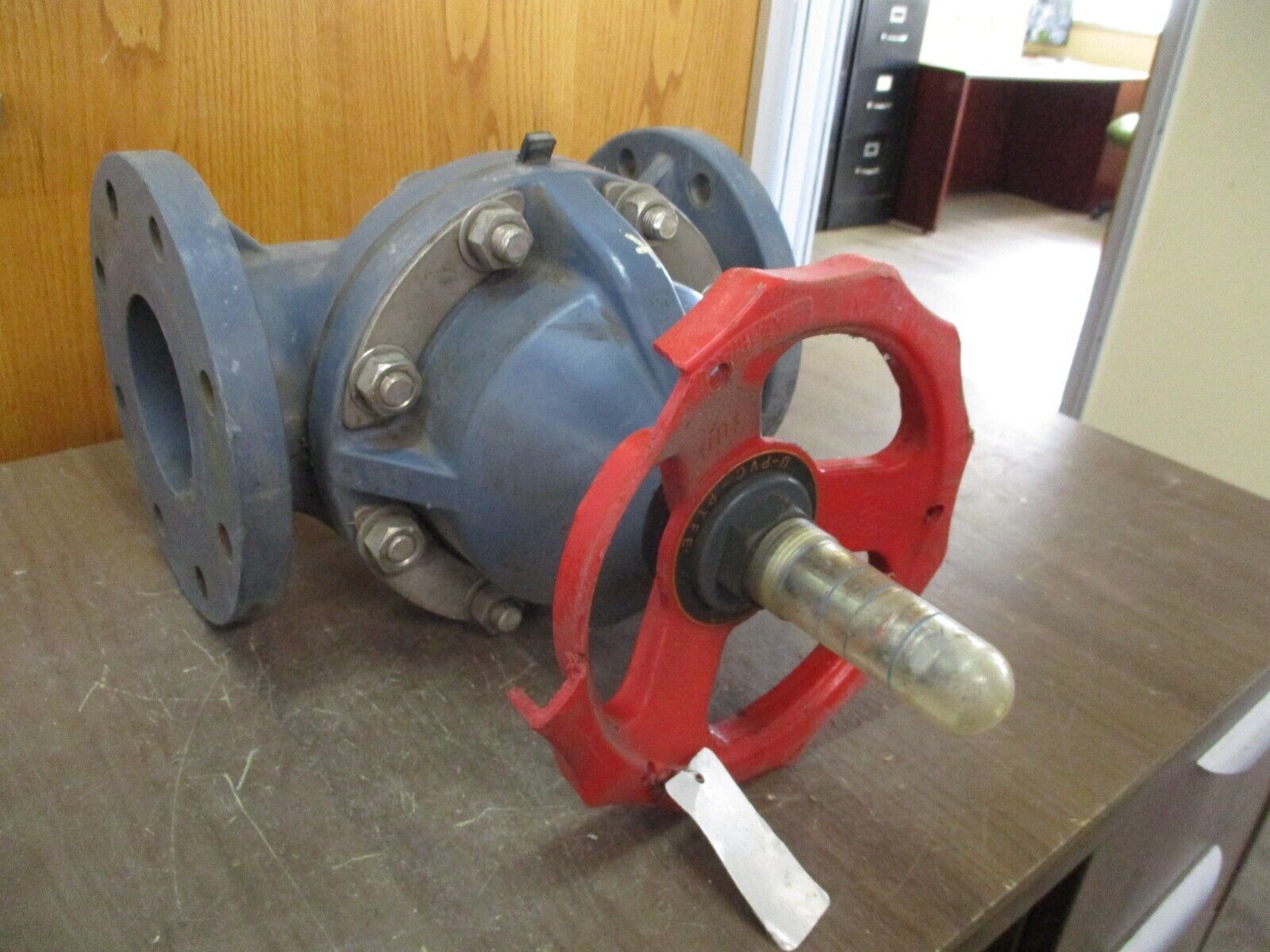 Asahi AV Valve 100-4 4" *Broken Wheel* Used