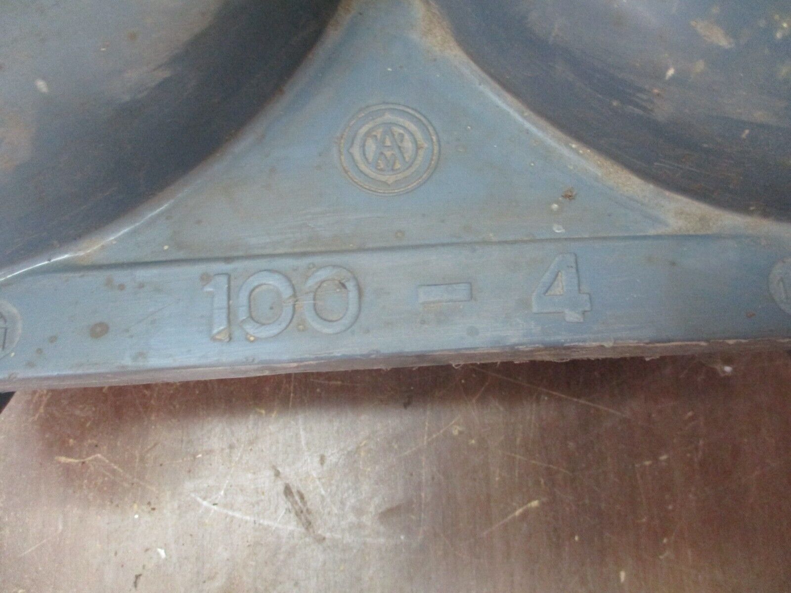 Asahi AV Valve 100-4 4" *Broken Wheel* Used