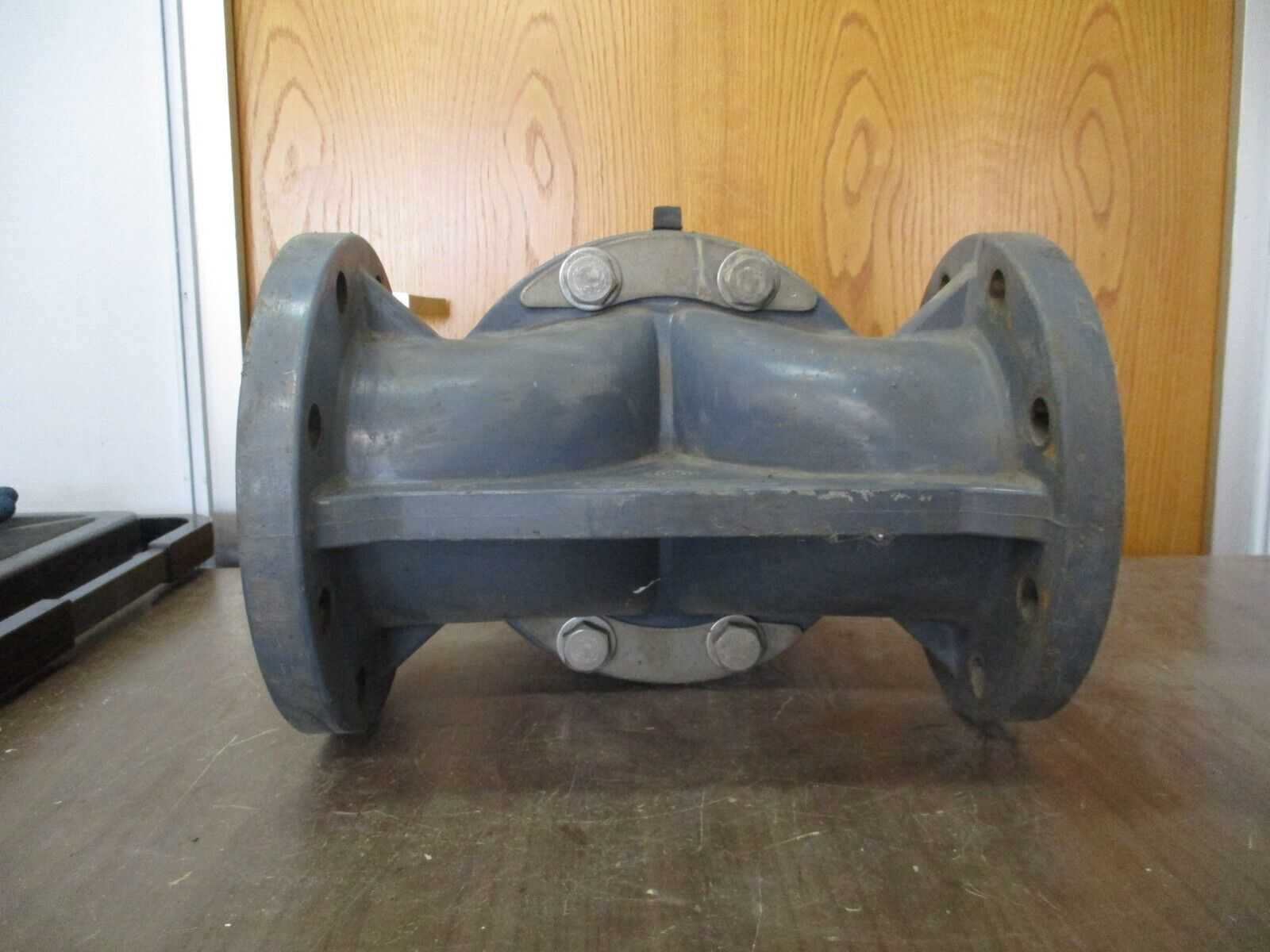 Asahi AV Valve 100-4 4" *Broken Wheel* Used