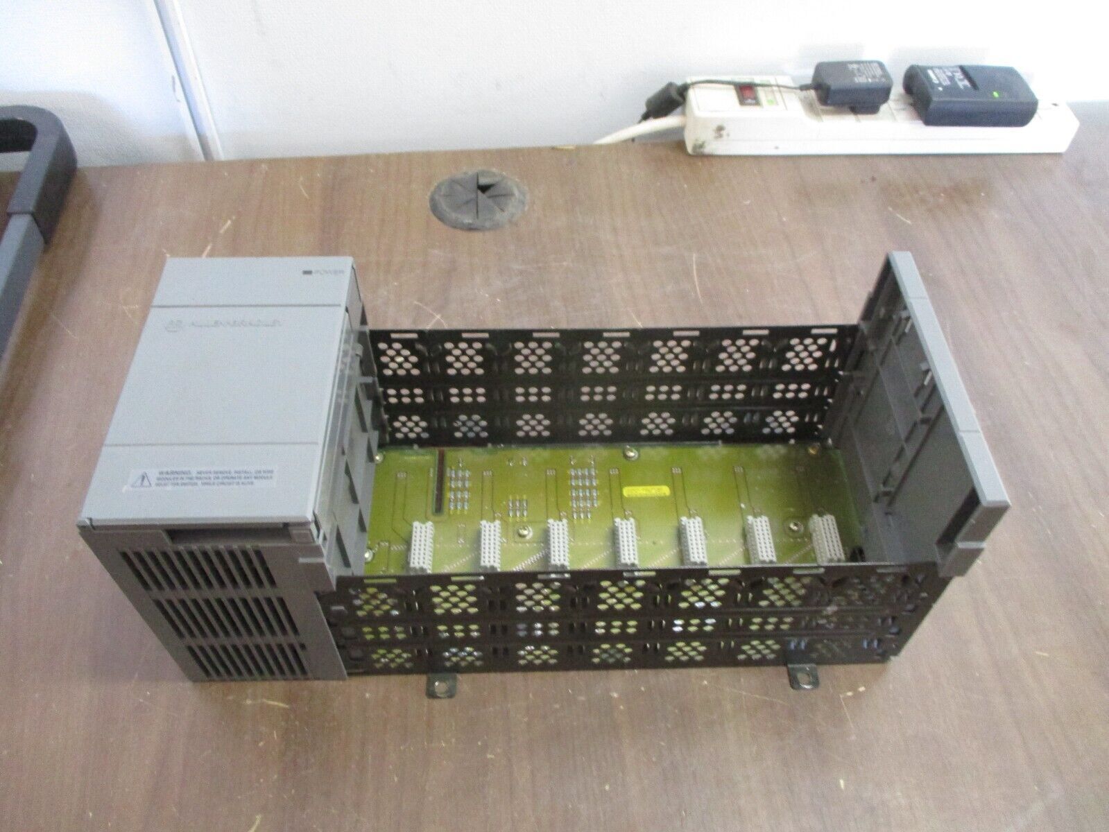 Allen-Bradley SLC 500 PLC Rack w/ Power Supply 1746-A7 / 1746-P2 7-Slot Used