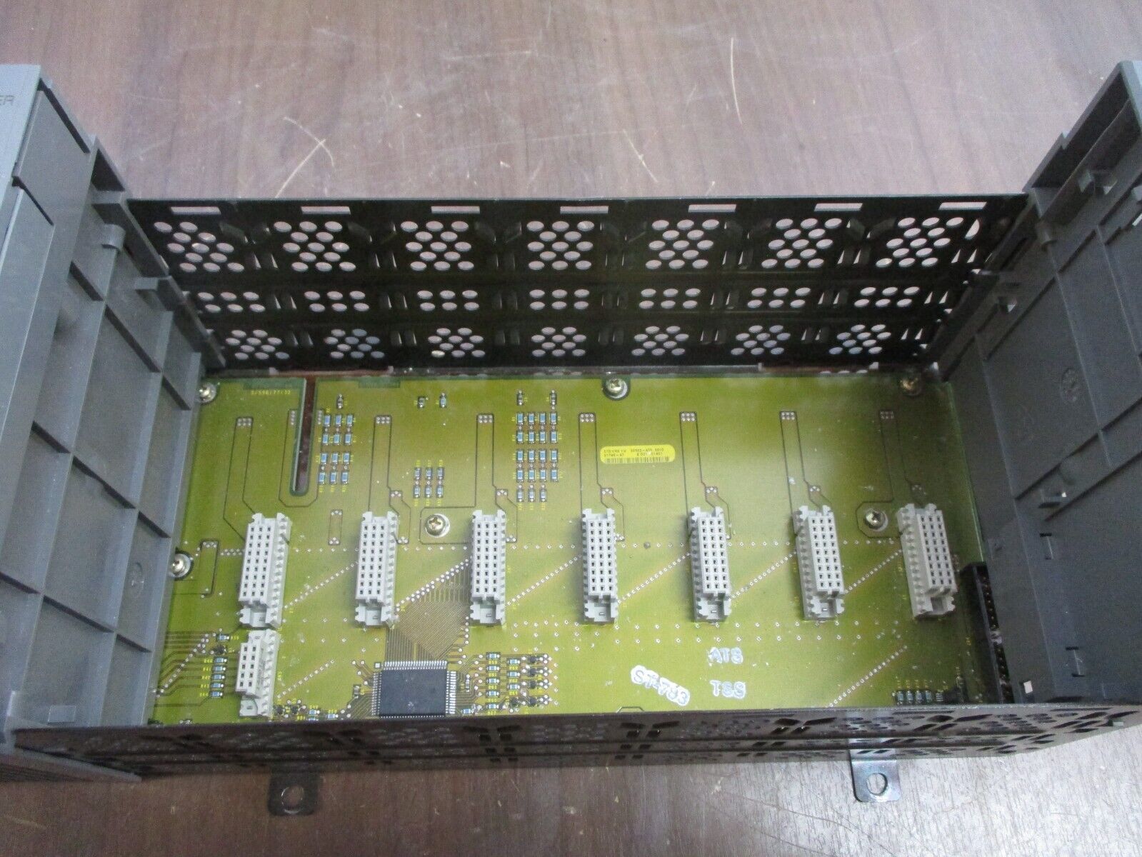 Allen-Bradley SLC 500 PLC Rack w/ Power Supply 1746-A7 / 1746-P2 7-Slot Used