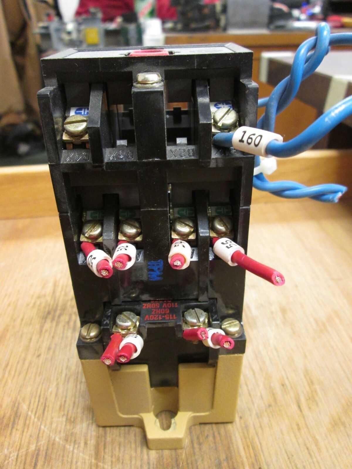 Allen-Bradley Control Relay 700-P600A1 115-120V Coil 6-Terminal Used