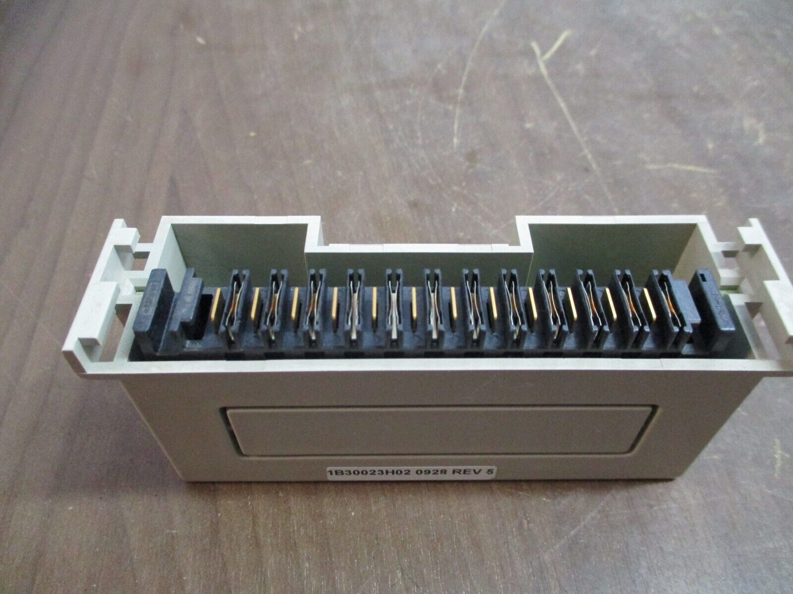 Emerson Ovation Bus Terminator Module 1B30023H02 Rev. 5 Used