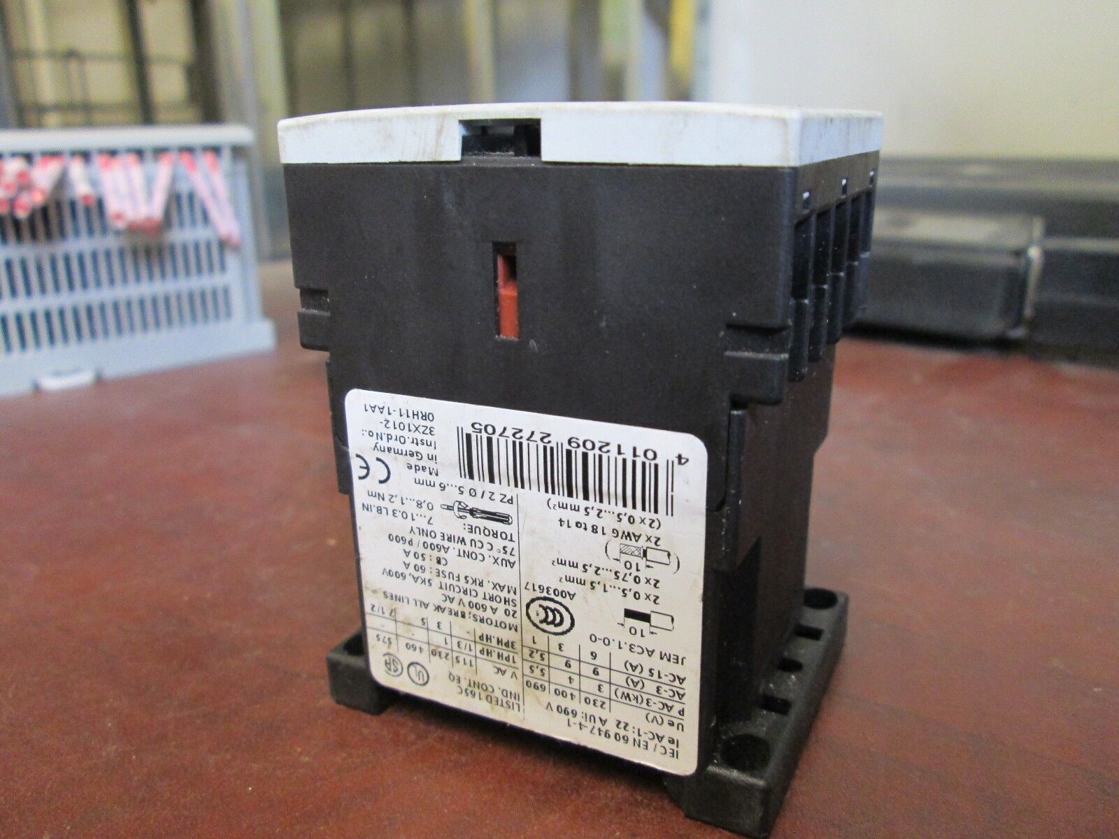 Siemens Sirius Contactor 3RT1016-1BB41 24VDC Coil Used