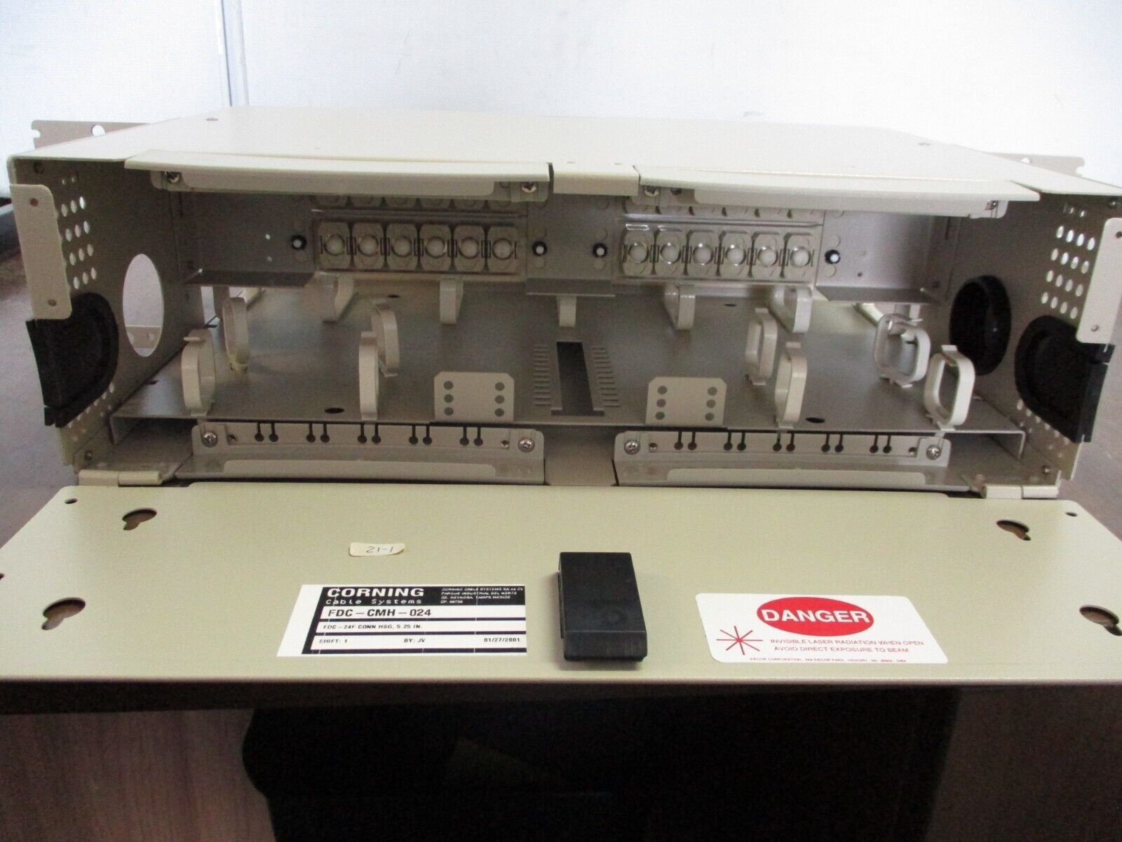 Corning / Siecor Connection Housing FDC-CMH-024 Used