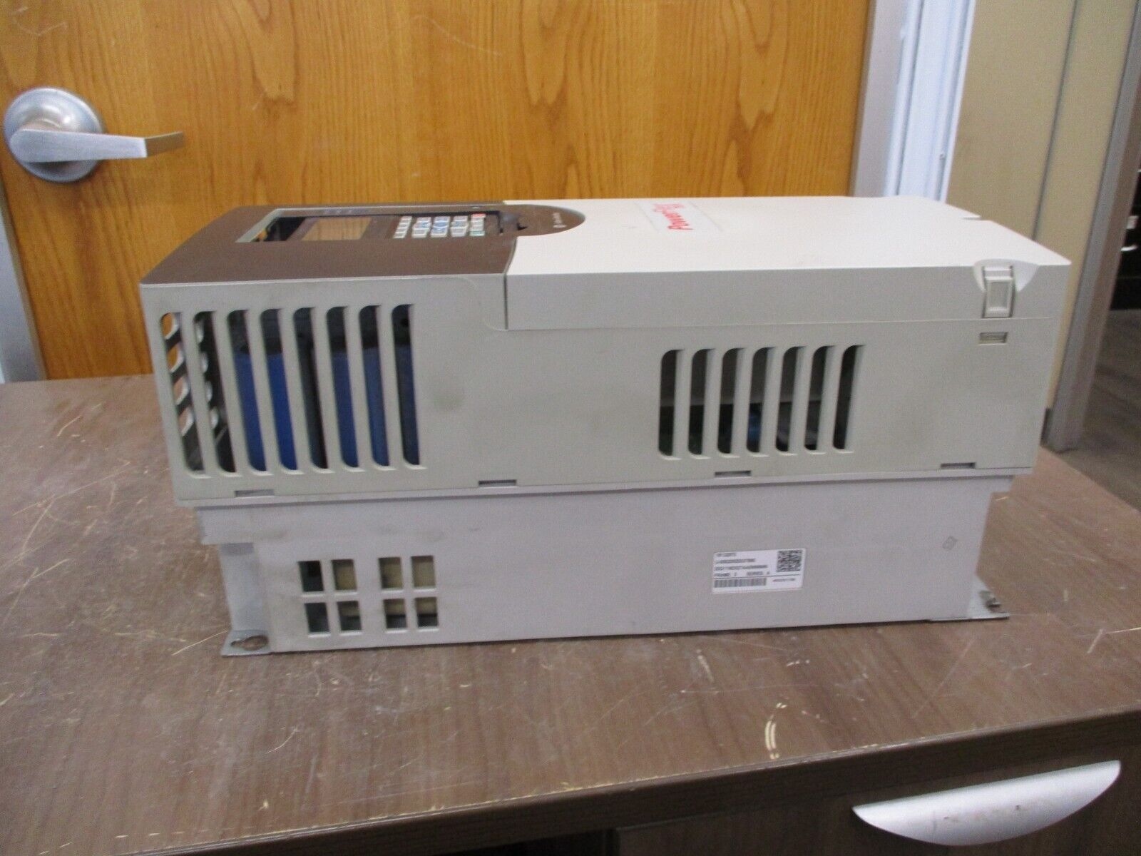 Allen-Bradley PowerFlex 755 AC Drive 20G11ND027AA0NNNNN 20HP 3Ph w/ Keypad Used