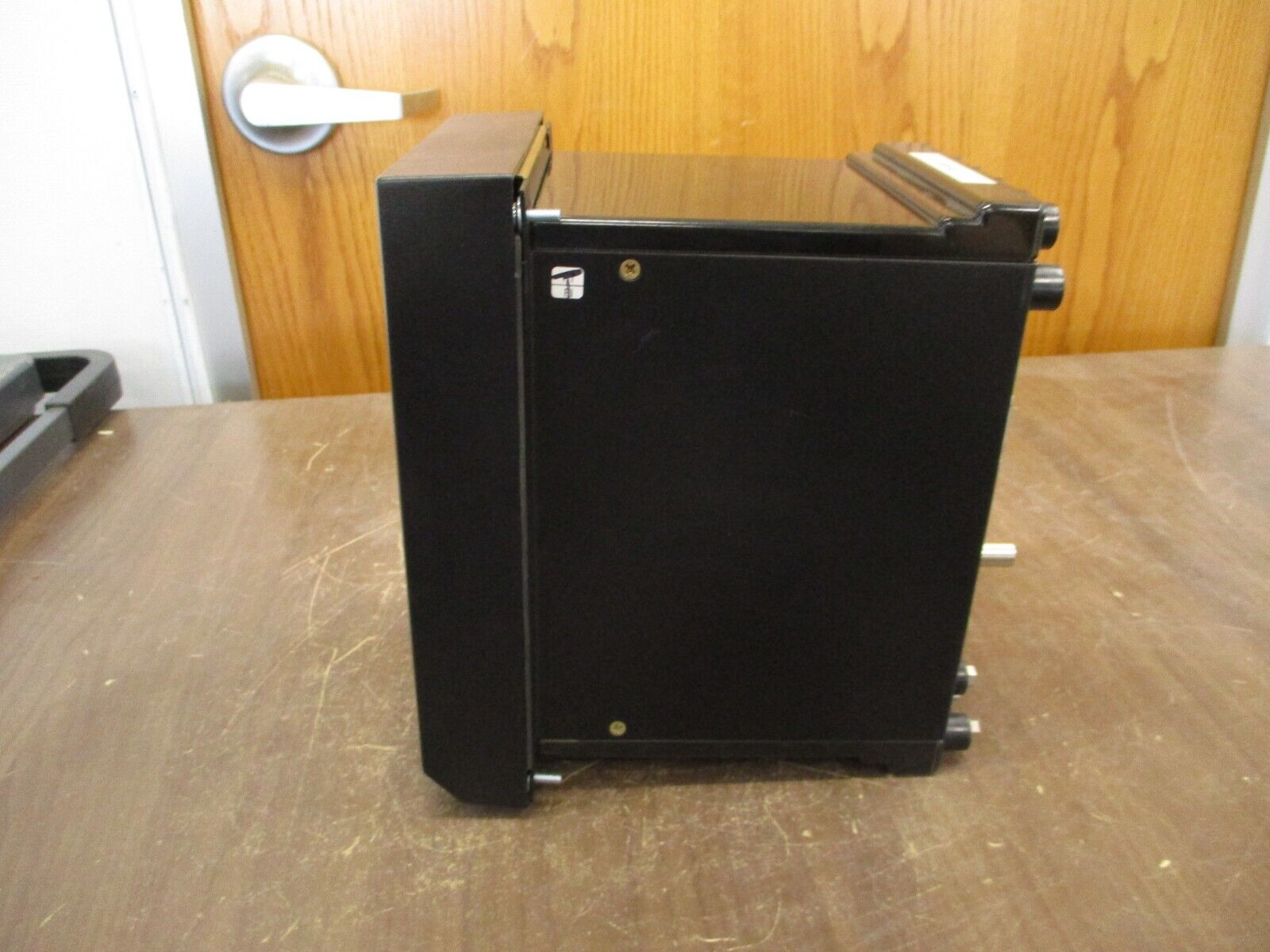 Basler Electric BE1-81 O/U Frequency Relay T3EE1LA7N1F Rev. Y Used