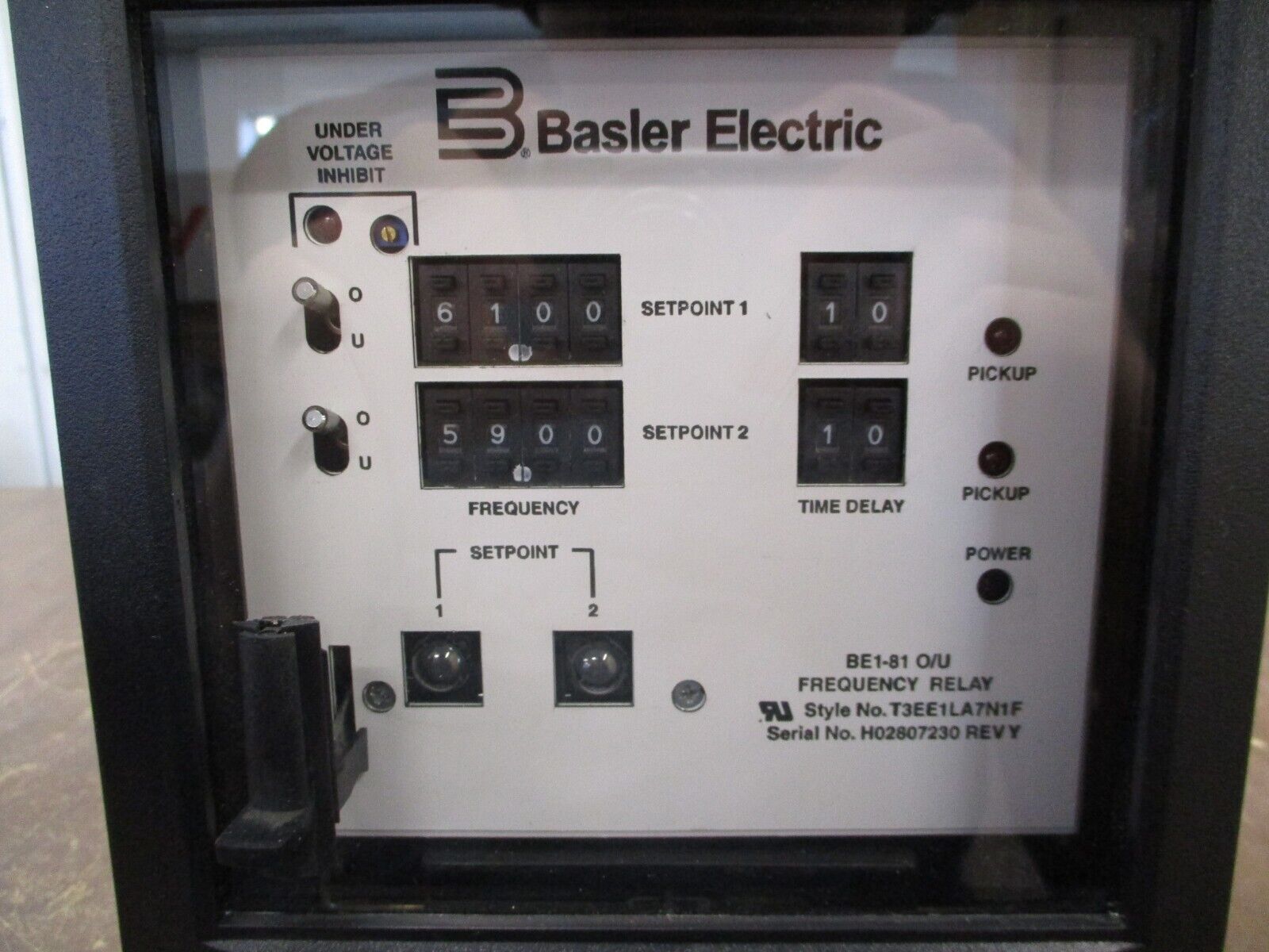 Basler Electric BE1-81 O/U Frequency Relay T3EE1LA7N1F Rev. Y Used