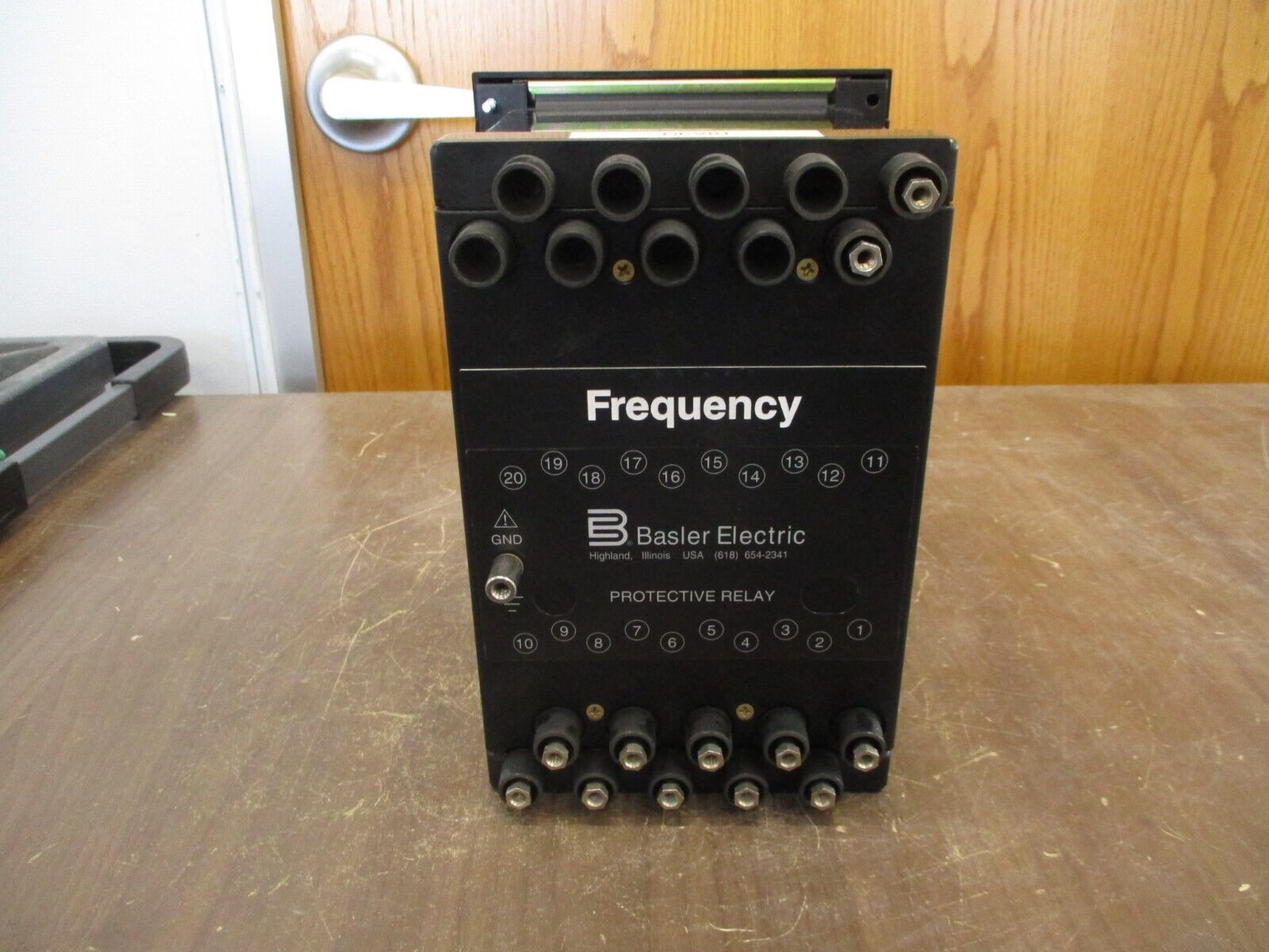 Basler Electric BE1-81 O/U Frequency Relay T3EE1LA7N1F Rev. Y Used