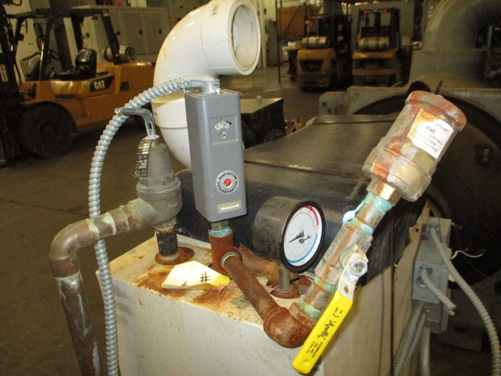 Hydrotherm Low Pressure Cast Iron Boiler KN-4 400,000 BTU Natural Gas 120V 1Ph