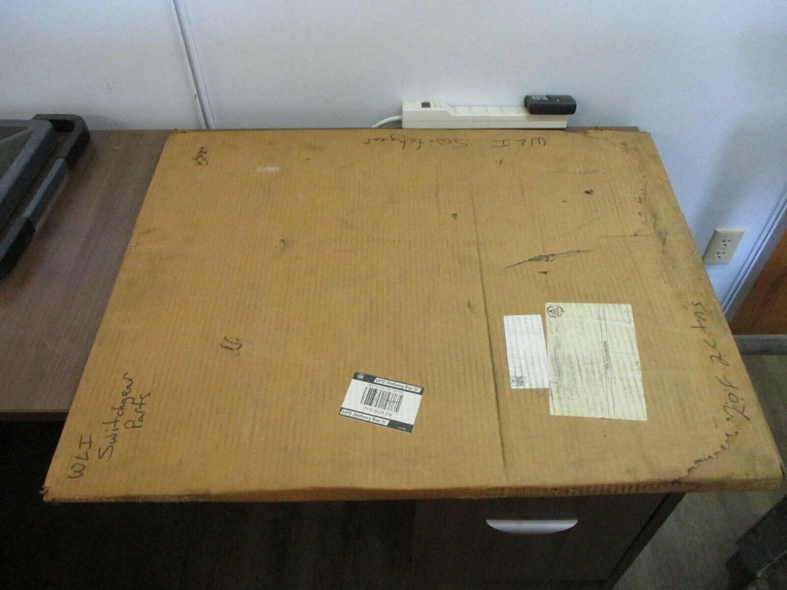 Cutler-Hammer Switch Barrier Assembly 7278A27G24 New Surplus