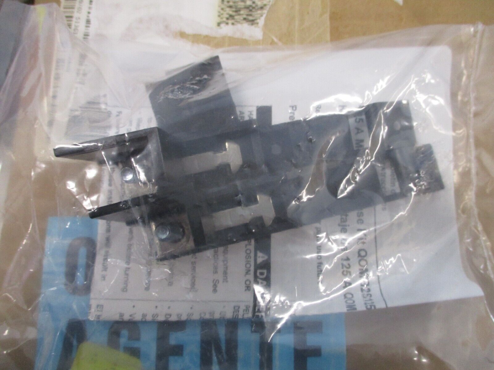 Square D Mounting Base Kit QOMB2S125 Ser. G01 125A 120/240V 1P 50/60 Hz 2-Space