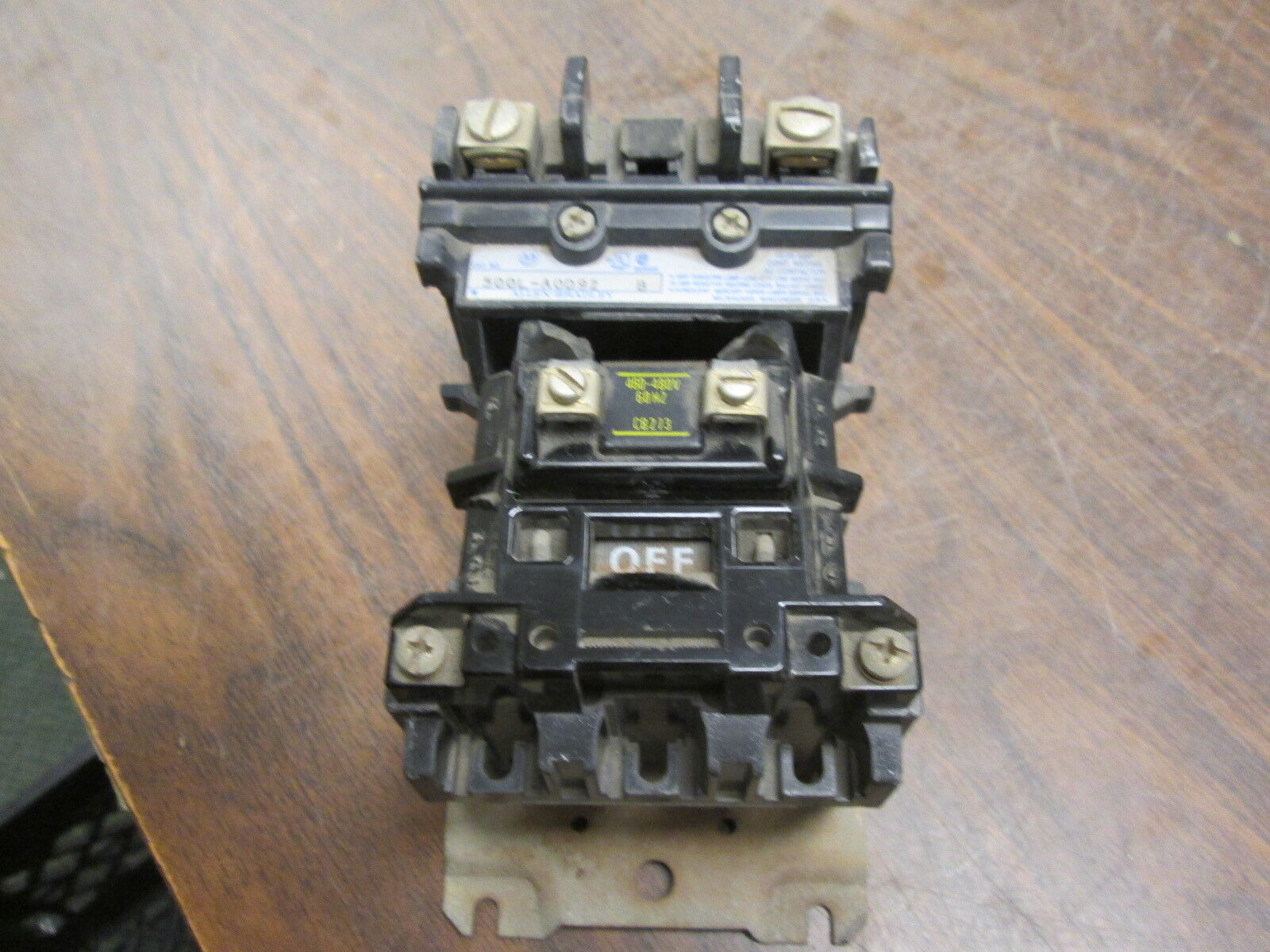 Allen-Bradley Contactor 500L-A0D92 15/20A 460-480V Coil Used