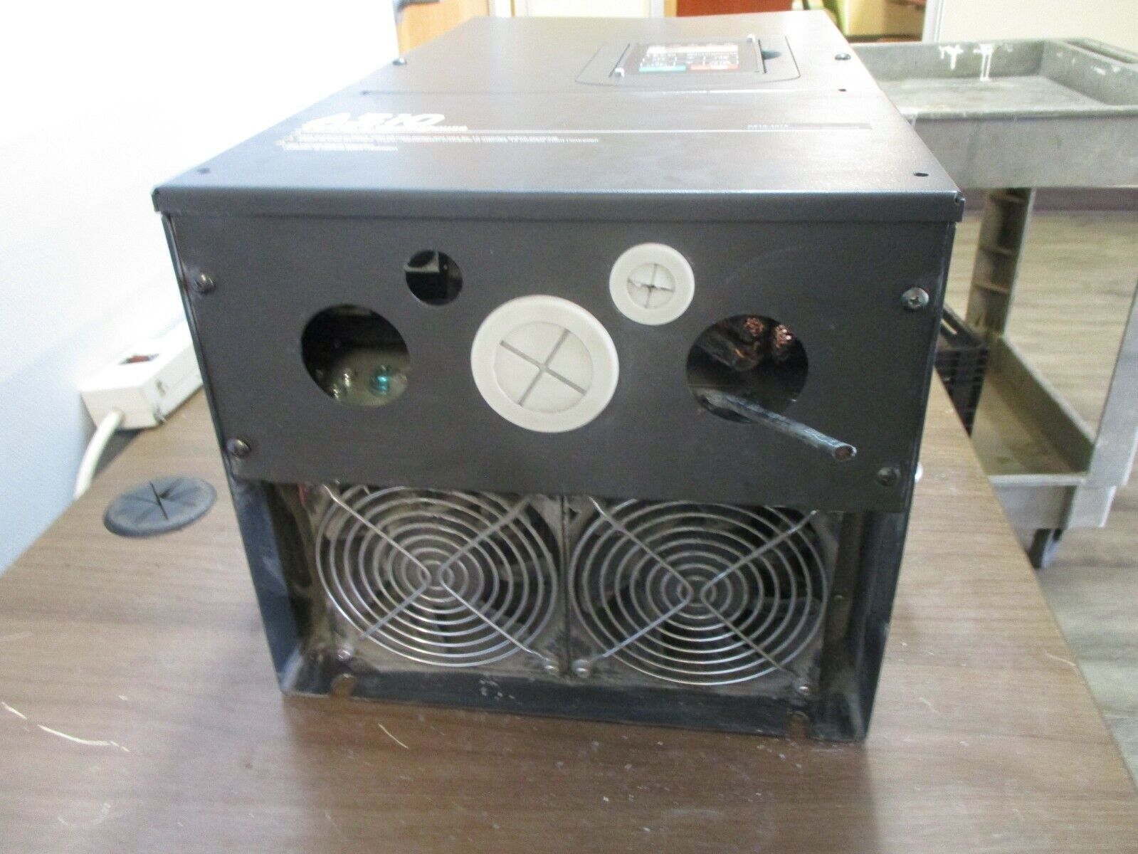 TECO Westinghouse A510 AC Drive A510-4075-C3-U 75HP 3Ph w/ Keypad Used