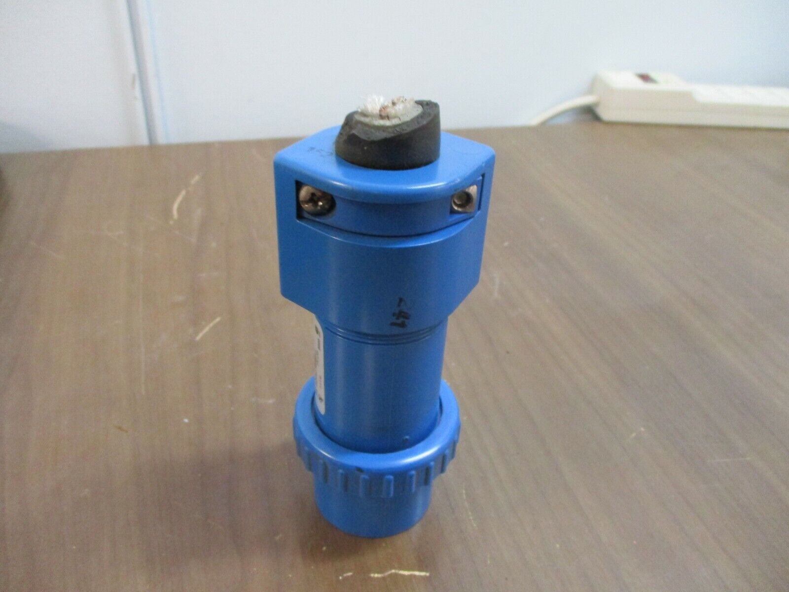 Thomas & Betts Russellstoll Plug 3750DP 30A 600V 50/60Hz Used