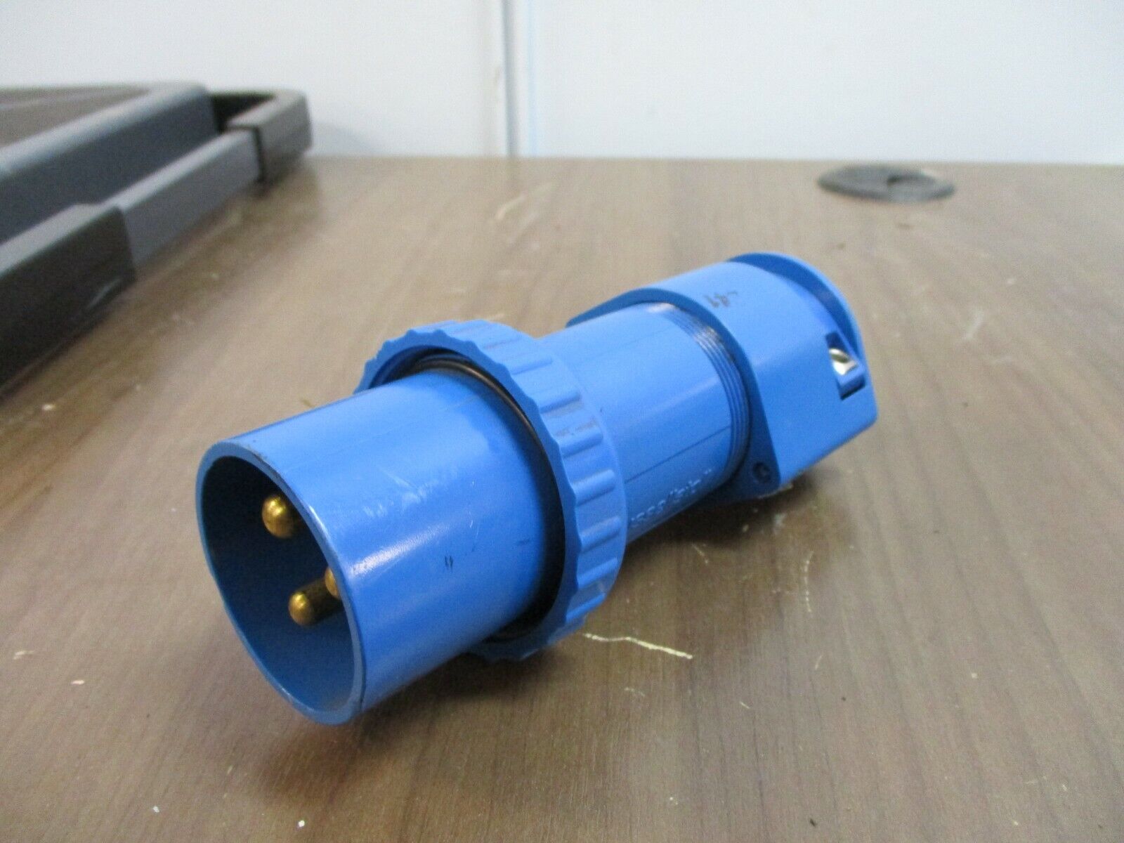 Thomas & Betts Russellstoll Plug 3750DP 30A 600V 50/60Hz Used