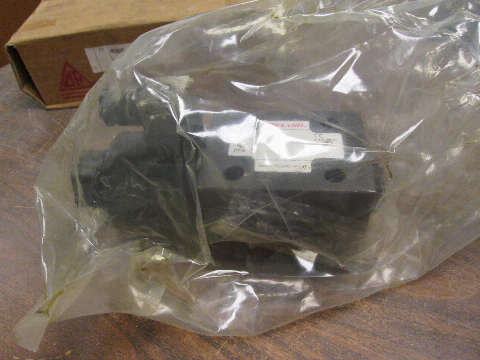 Dofluid Hydraulic Directional Valve DFA-03-2B2-DC24-32 New Surplus