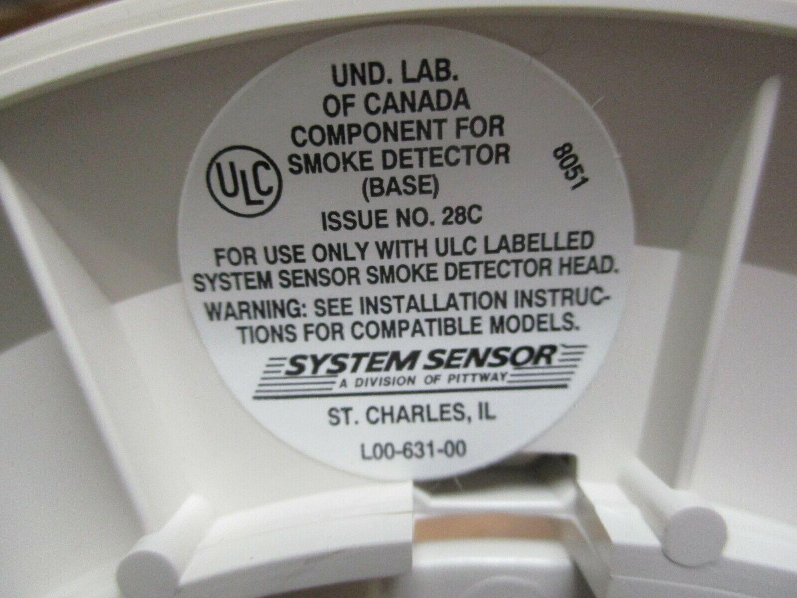 System Sensor Smoke Detector Base B401B New Surplus