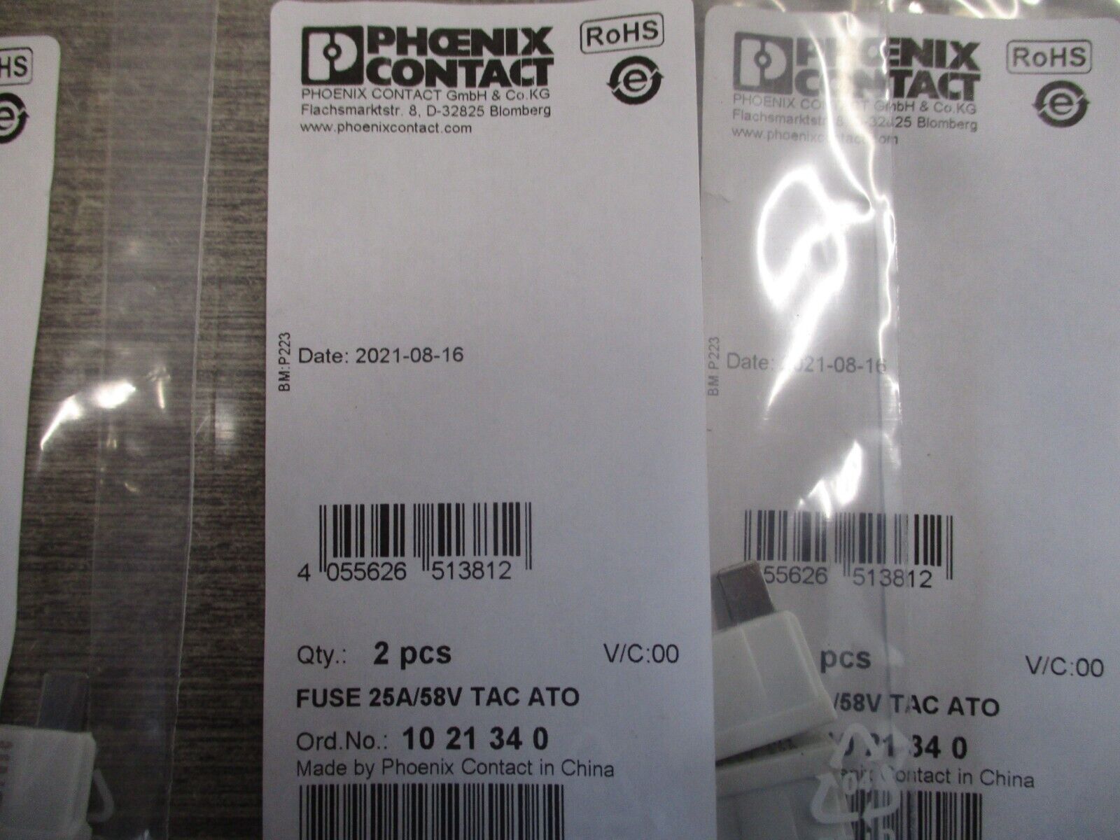 Phoenix Contact UPS 2320283 QUINT4-UPS/1AC/1AC/1KVA V/C:04 *New Surplus*
