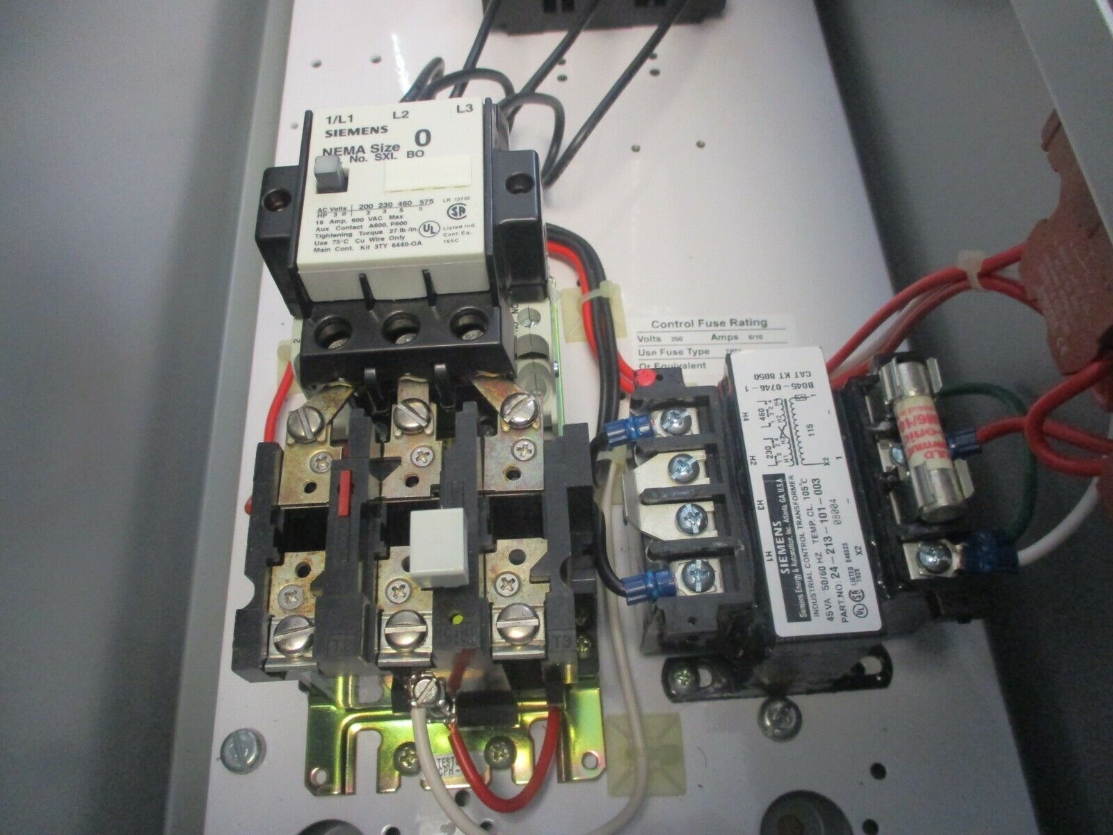 Siemens Size 0 Fusible Combination SCF B10 120 120V Coil New Surplus