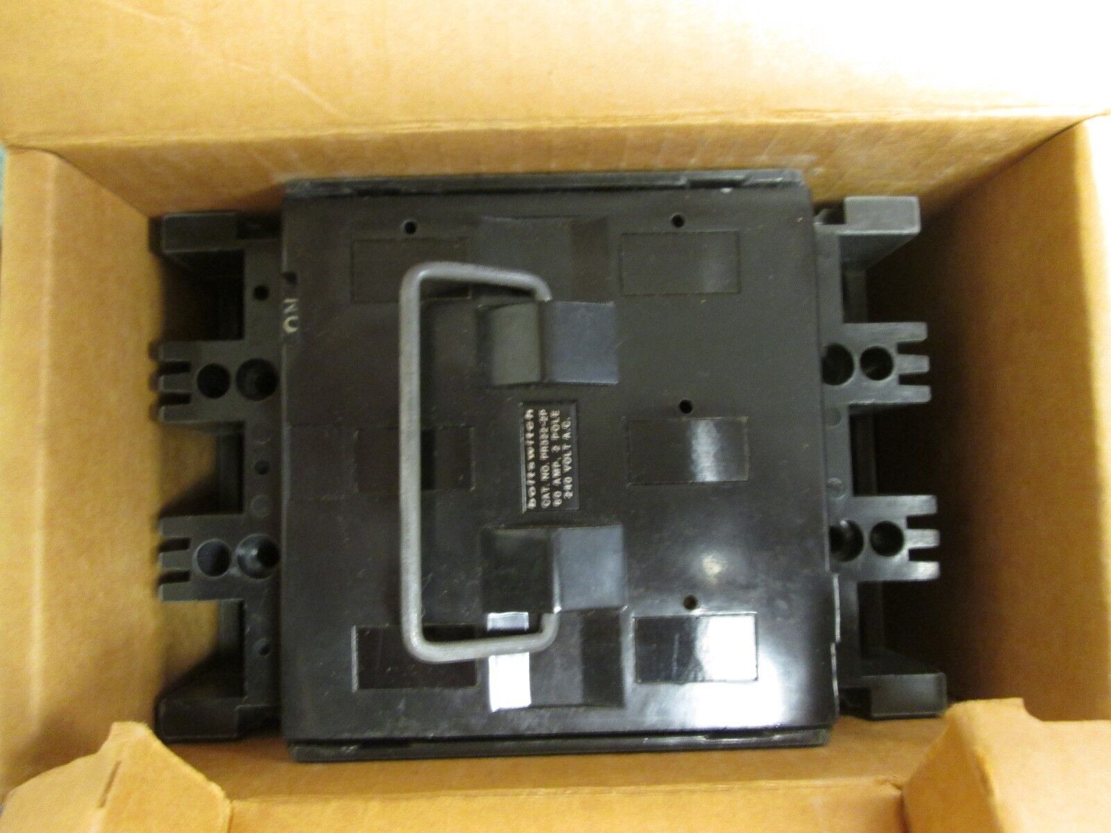 Boltswitch Fuse Pullout Switch PR 322-2P 60A 240V 2P New Surplus