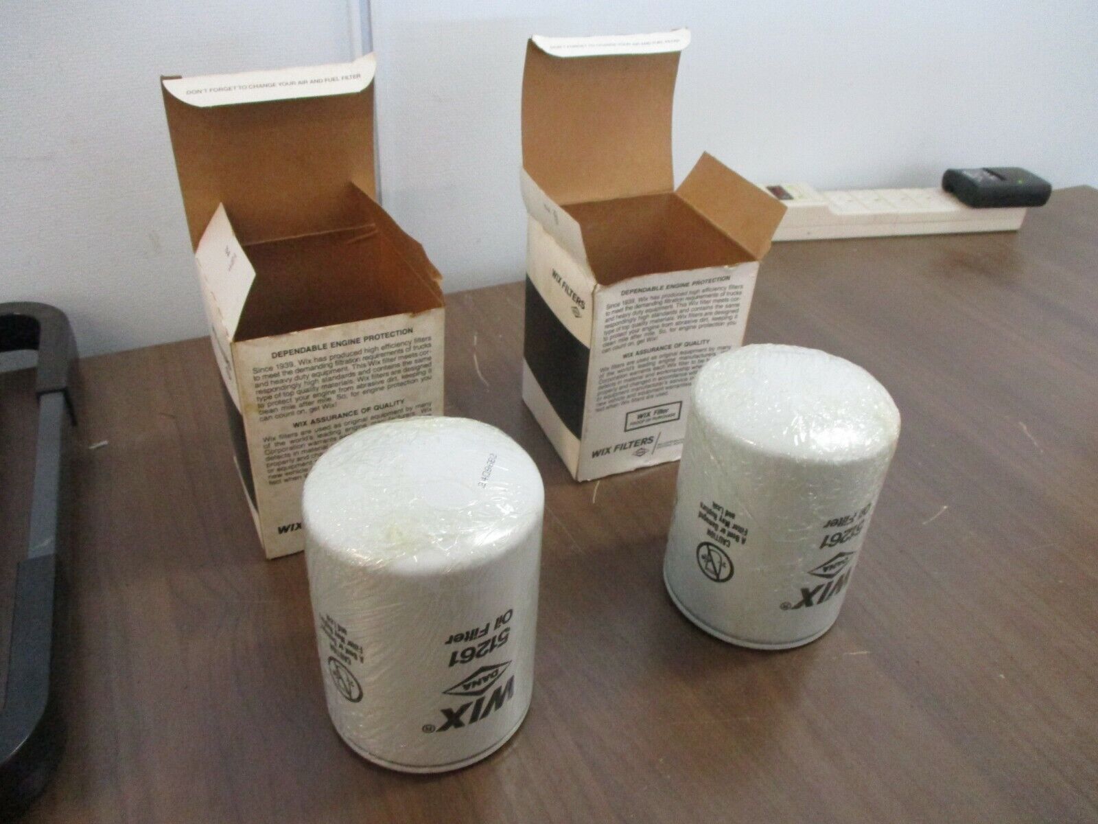 Wix Oil Filter 51261 *Lot of 2* New Surplus