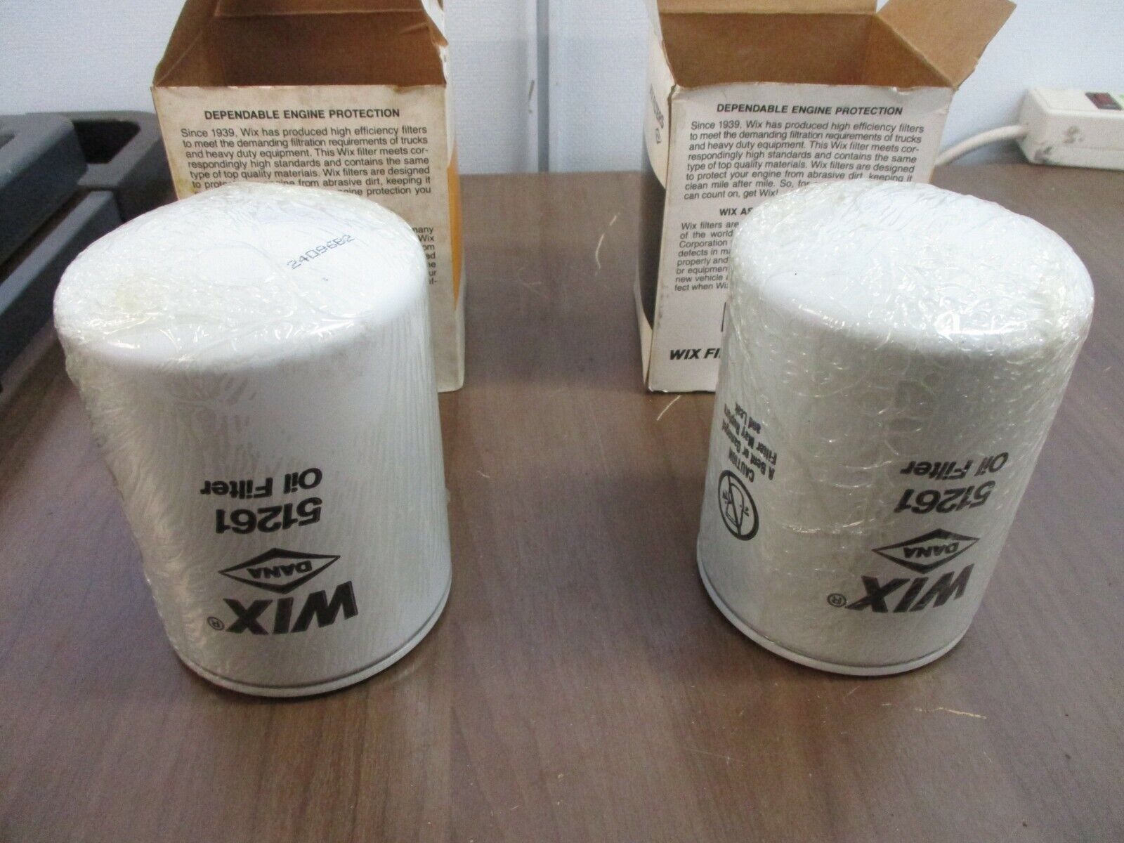 Wix Oil Filter 51261 *Lot of 2* New Surplus