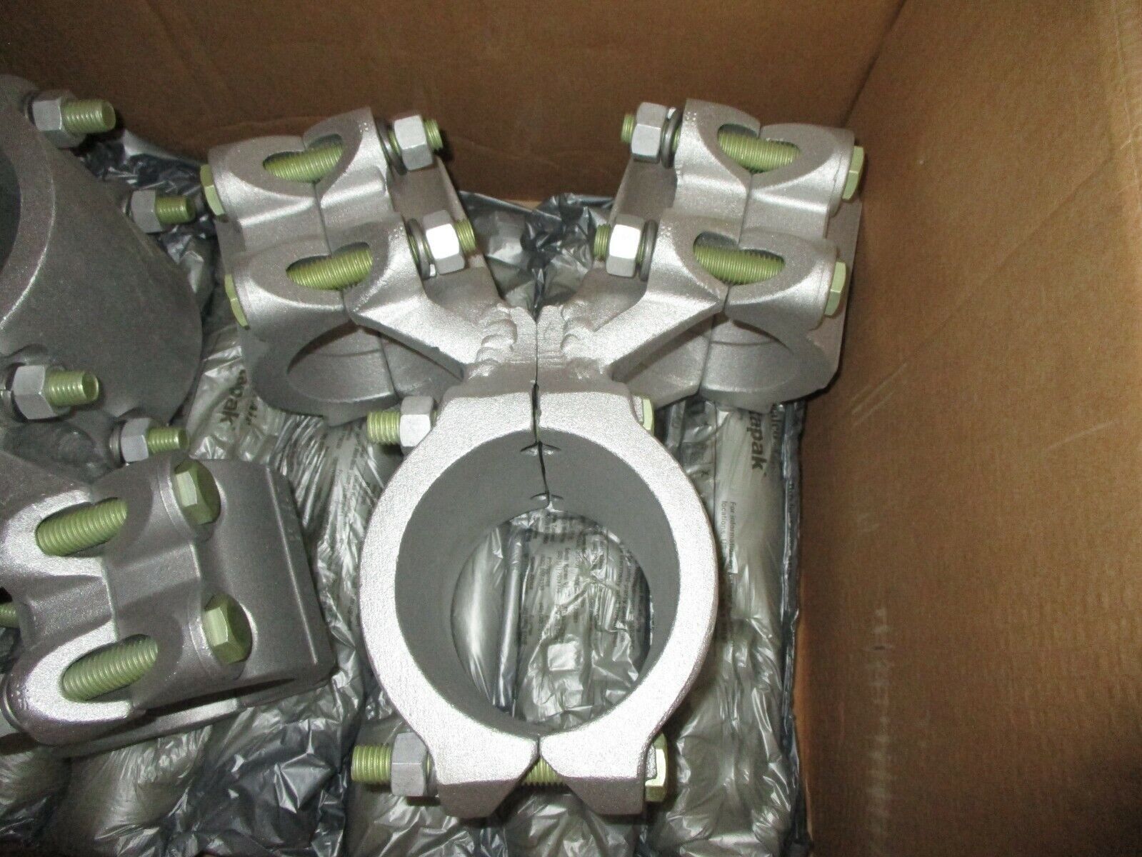 Thomas & Betts Blackburn Aluminum Bolted Substation Tee ABT-P-L2-15 *Box of 2*
