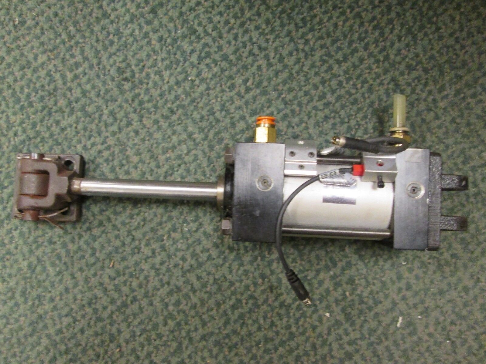 Hydro-Line Q5 Aluminum Cylinder Q5DC-2.5X2 B-.63-2-N-L-H-2-2-X 194061204 Used