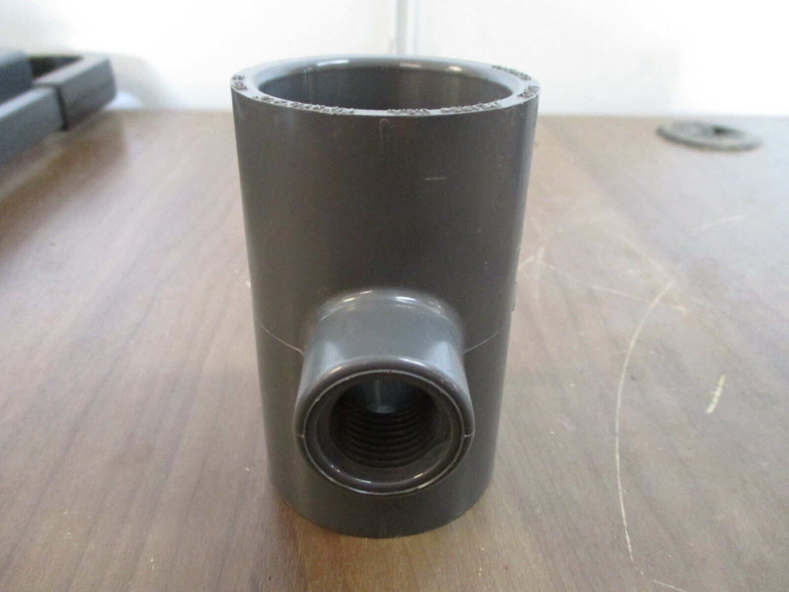 Spears Tee Fitting 3ZQ1Z2 Size: 1 1/2" x 1 1/2" x 1/2" *Lot of 2* Used