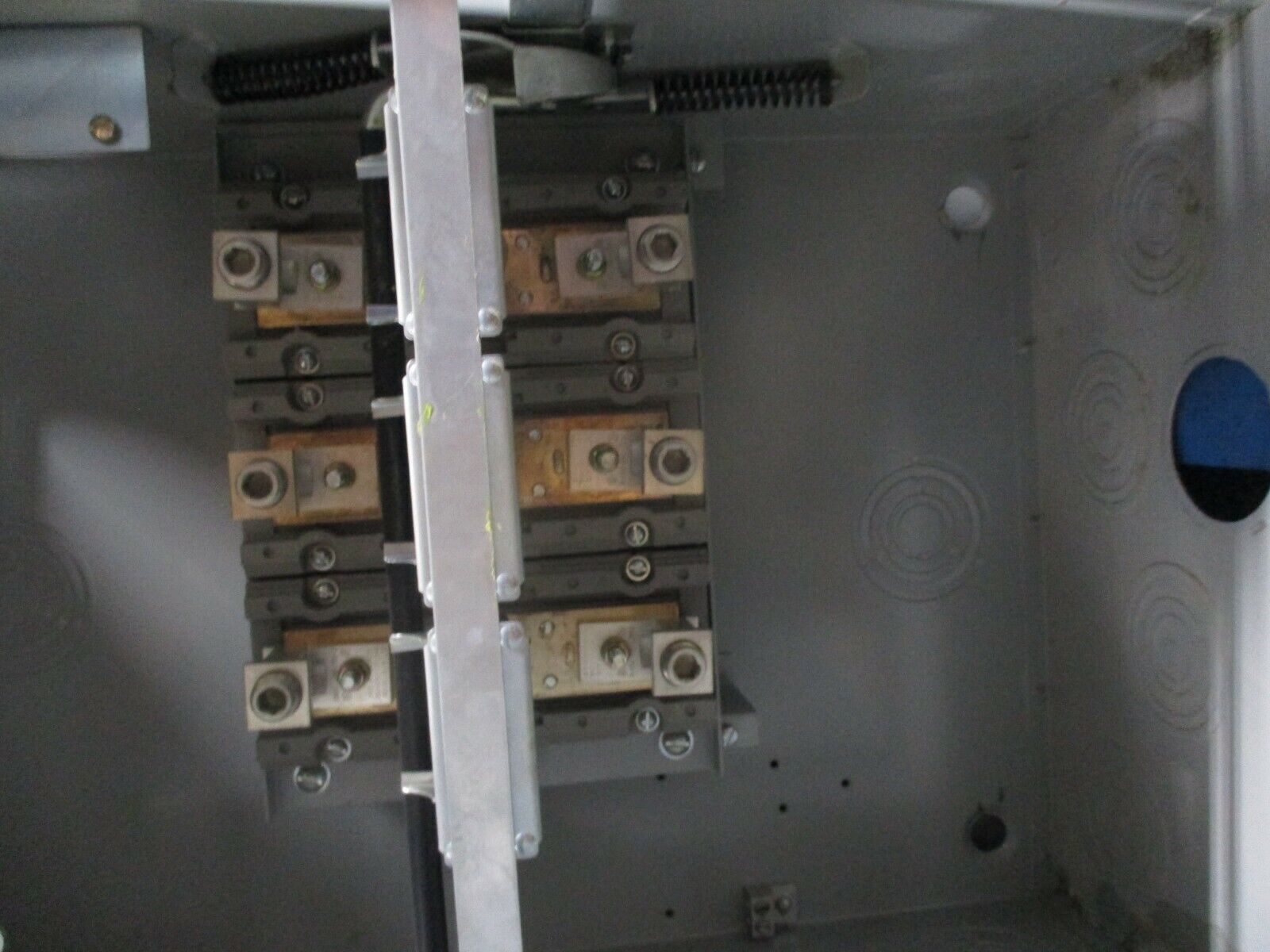 Siemens Non-Fusible Safety Switch NF355 400A 600V 3Ph Type 1 Enclosure Used