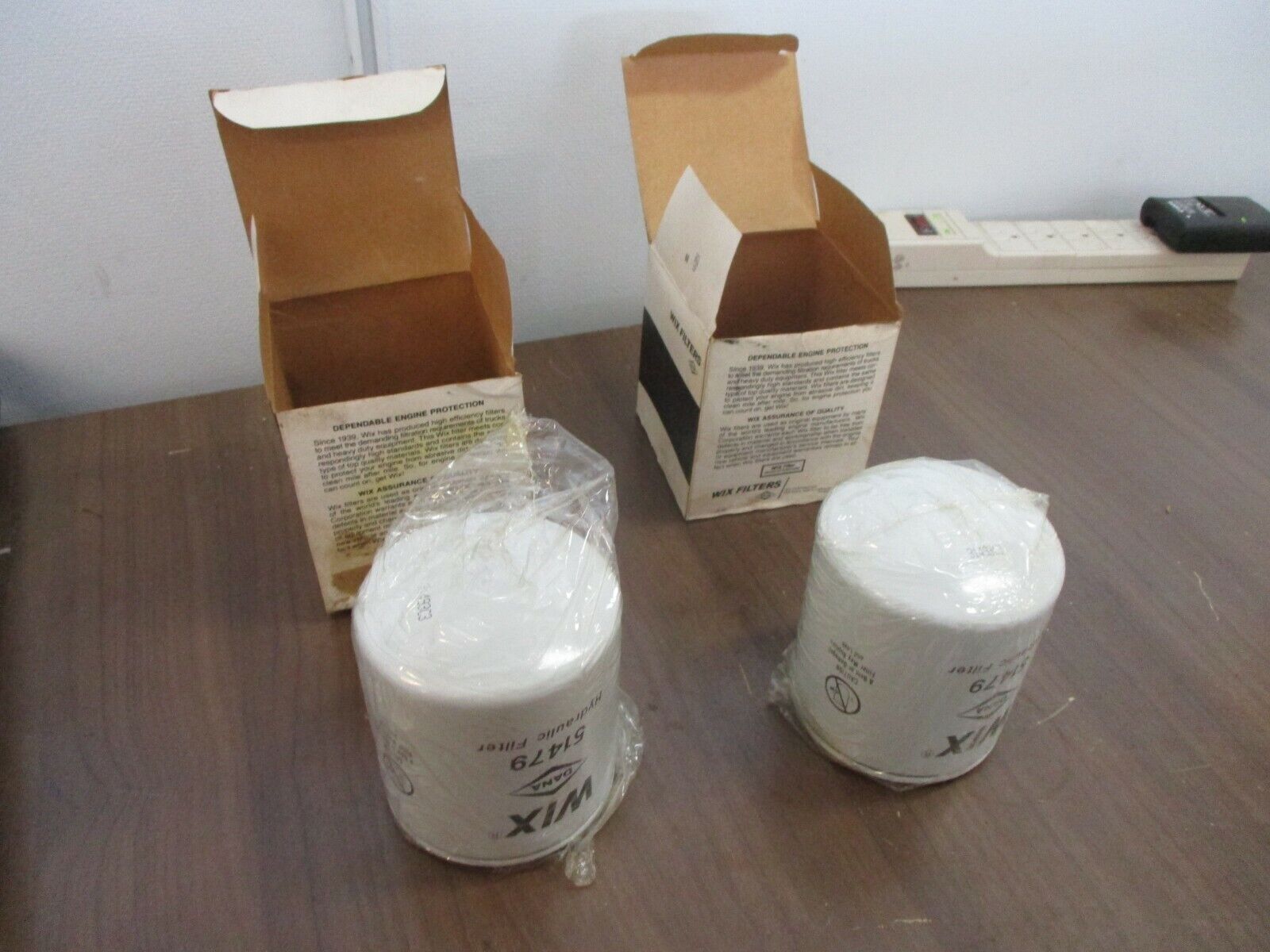 Wix Oil Filter 51479 *Lot of 2* New Surplus