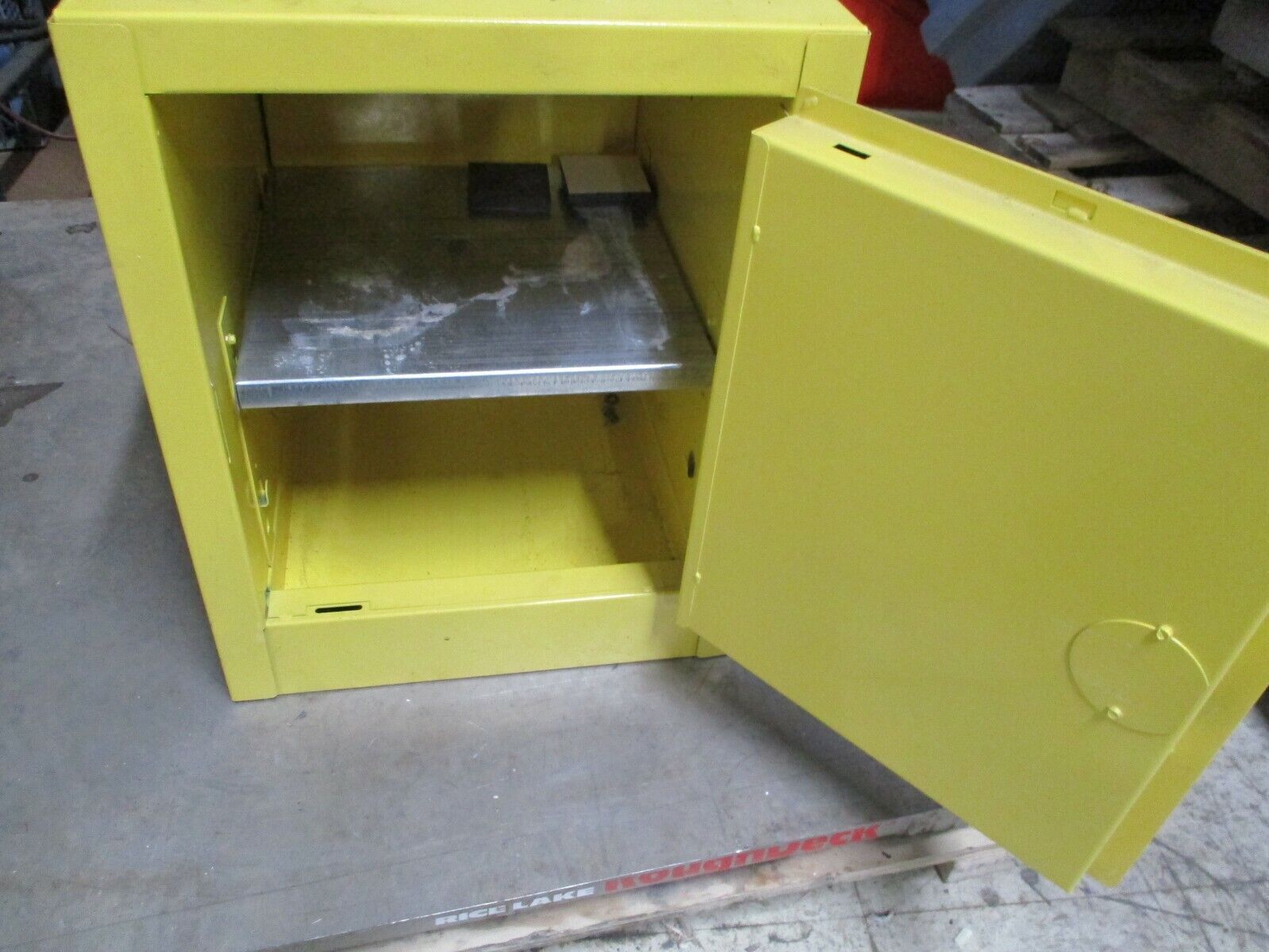Eagle Manufacturing Safety Storage Cabinet 1904 4 Gal. Capacity Used