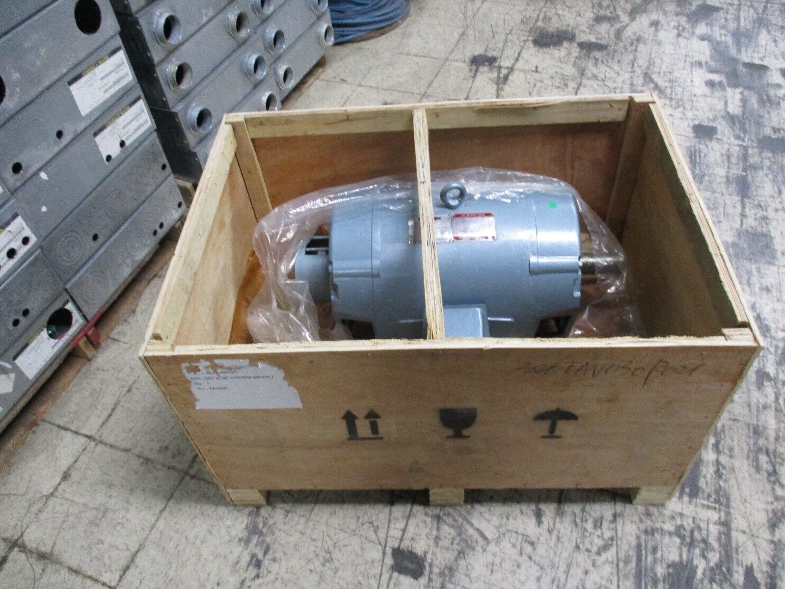 Imperial Electric AC Motor w/ Encoder326EAV030K021 30HP 1170RPM 480V New Surplus