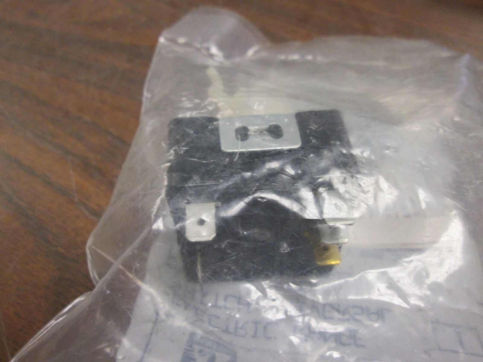 Johnstone Supply Electric Range Switch F16-502 120V New Surplus