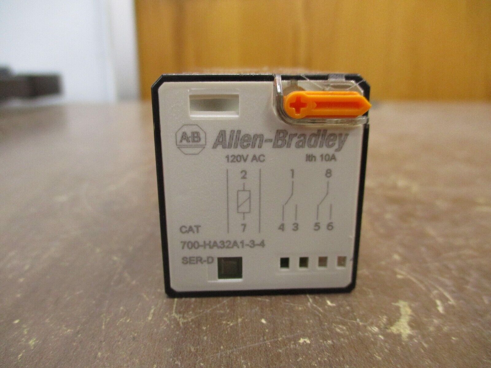 Allen-Bradley Relay 700-HA32A1-3-4 Ser. D 120V Coil Used