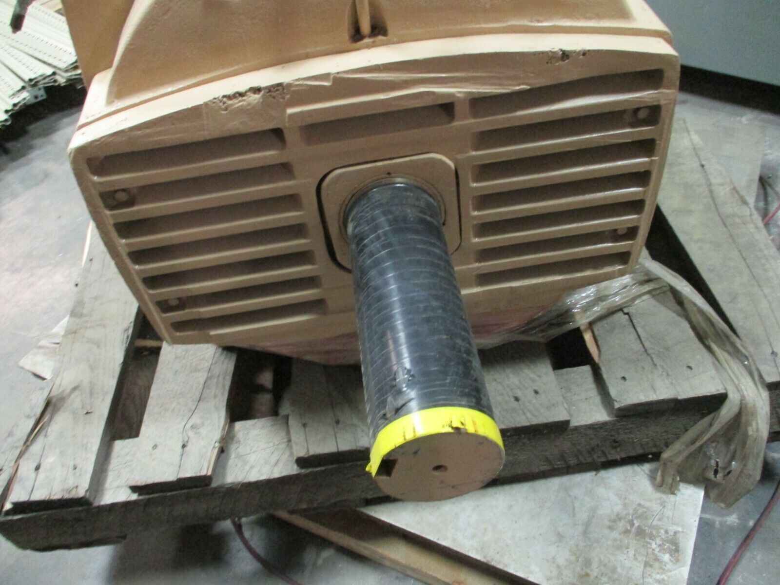 US Motors AC Motor 300HP 1800RPM 4000V 5009 Frame 3Ph 60Hz Used