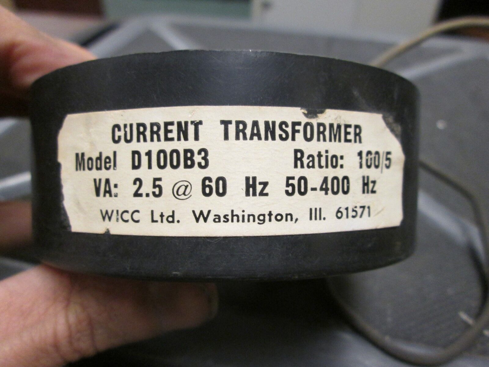 WICC Current Transformer D100B3 Ratio 100:5 50-400 Hz Used