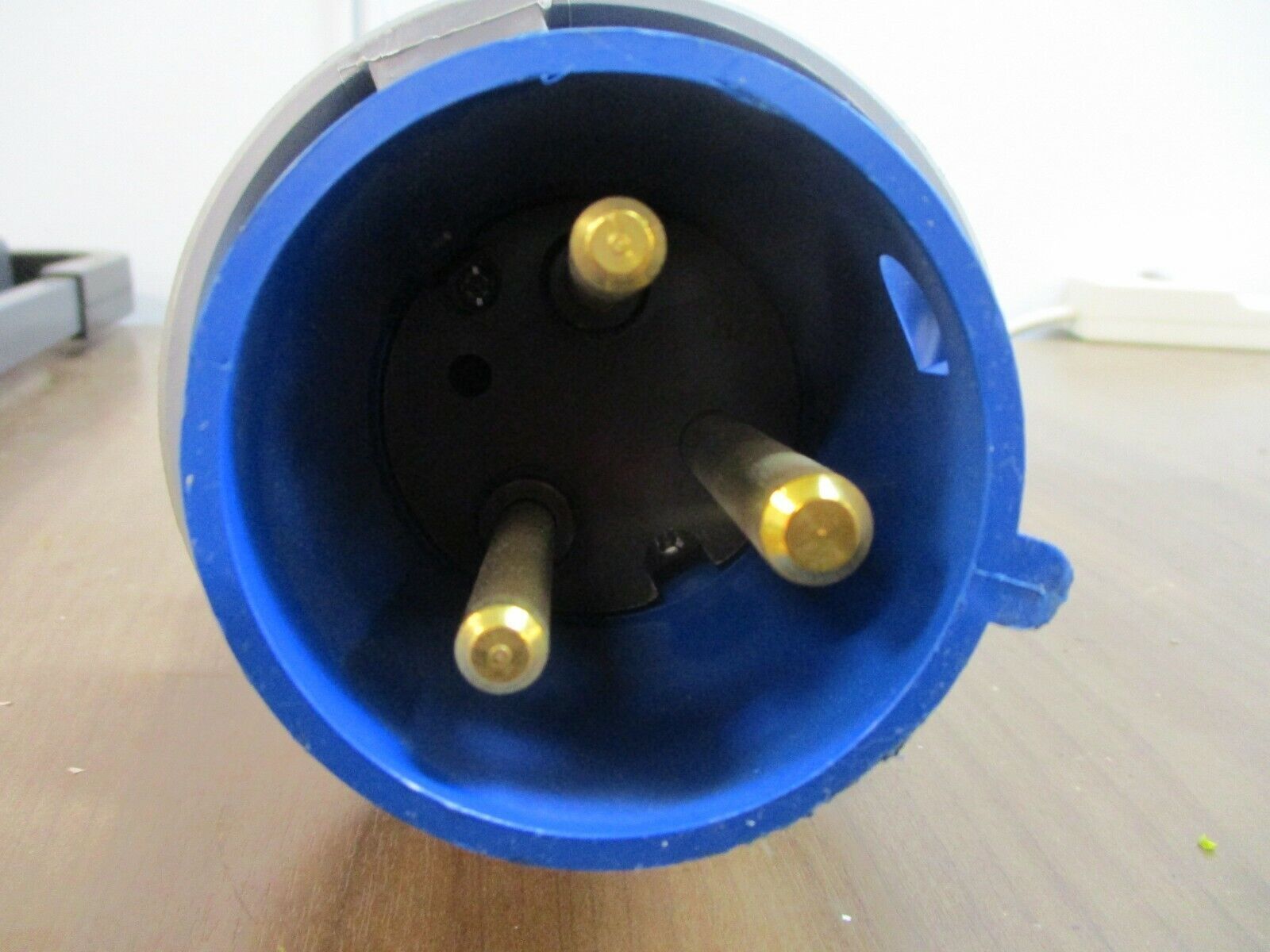 Hubbell Plug HBL360P6V04 60A 250V Used