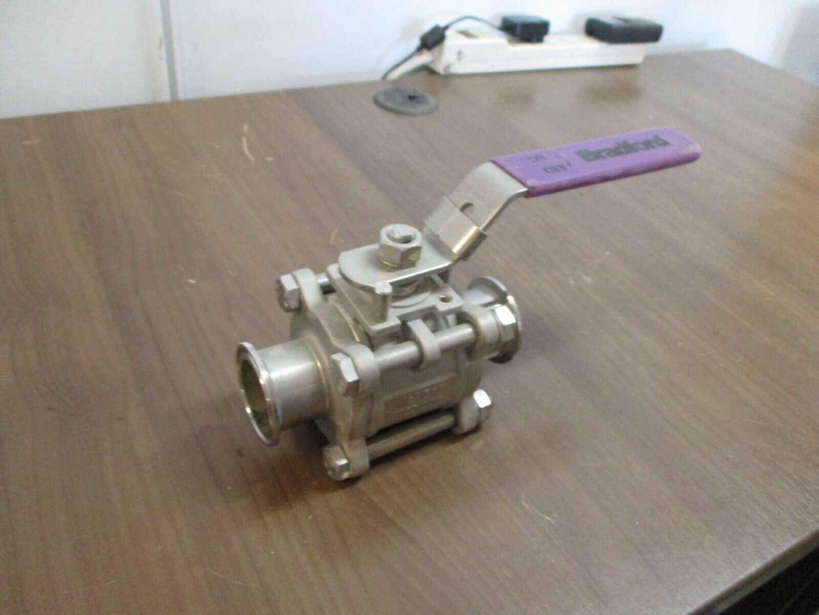 Bradford KF Two-Way Encapsulated Ball Valve Size: 1½" 316 Stainless Steel Used