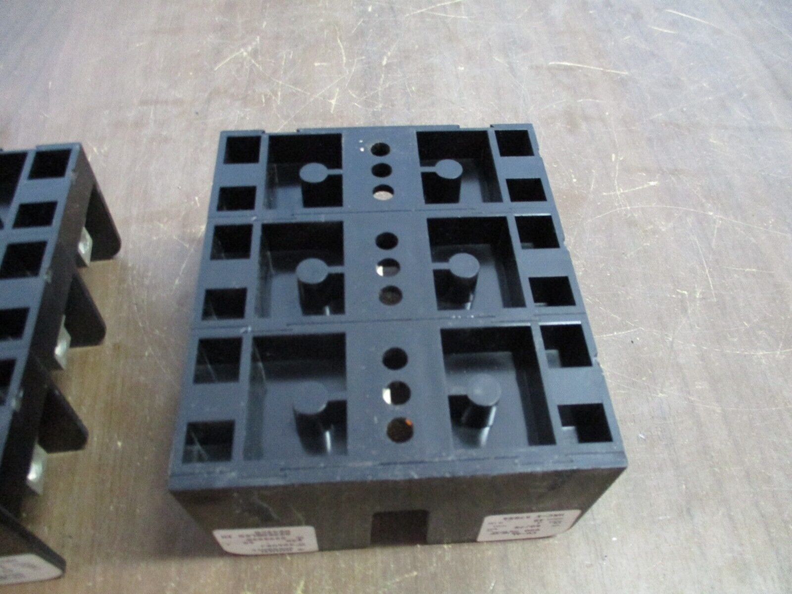 Gould Shawmut Fuse Block 60608J 60A 600V 3P *Lot of 2* *Missing (1) Lug* Used